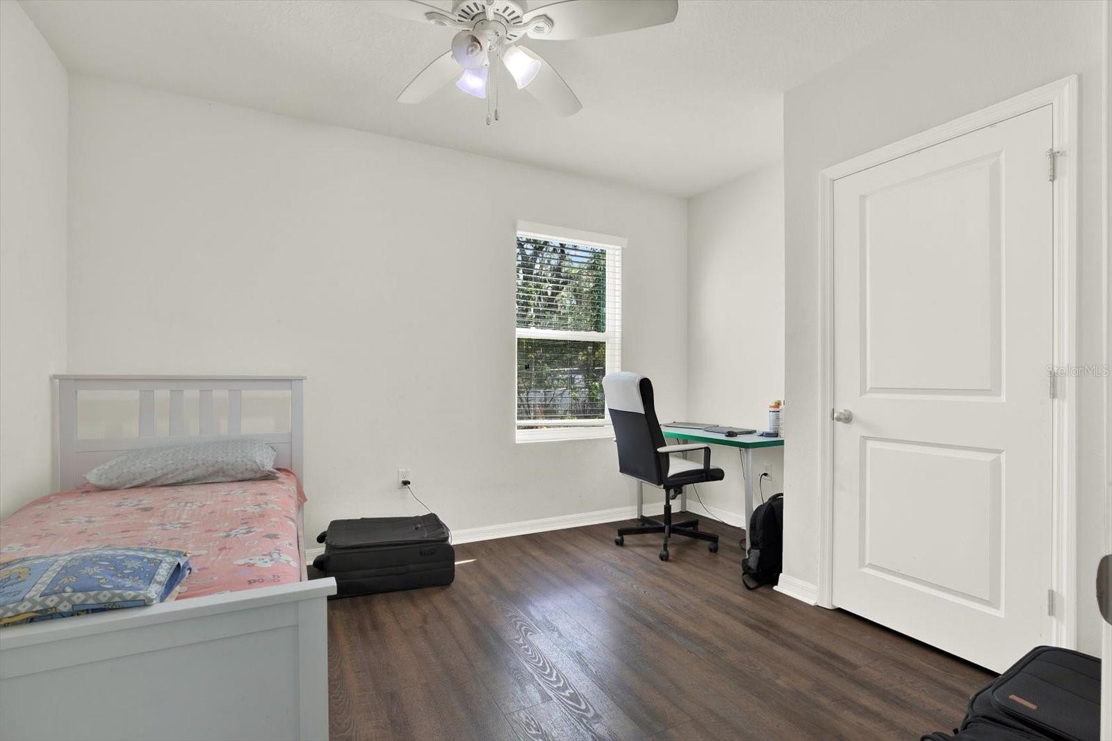 Image 13 of 33 For 10219 Hawk Storm Avenue