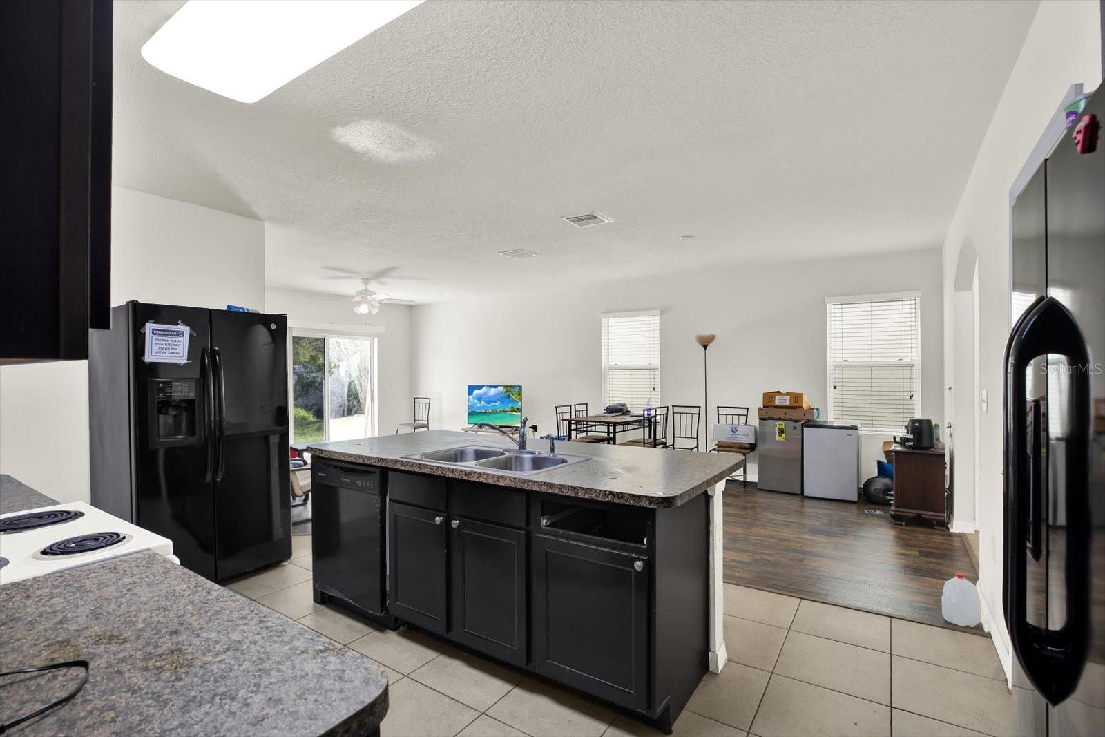 Image 9 of 33 For 10219 Hawk Storm Avenue