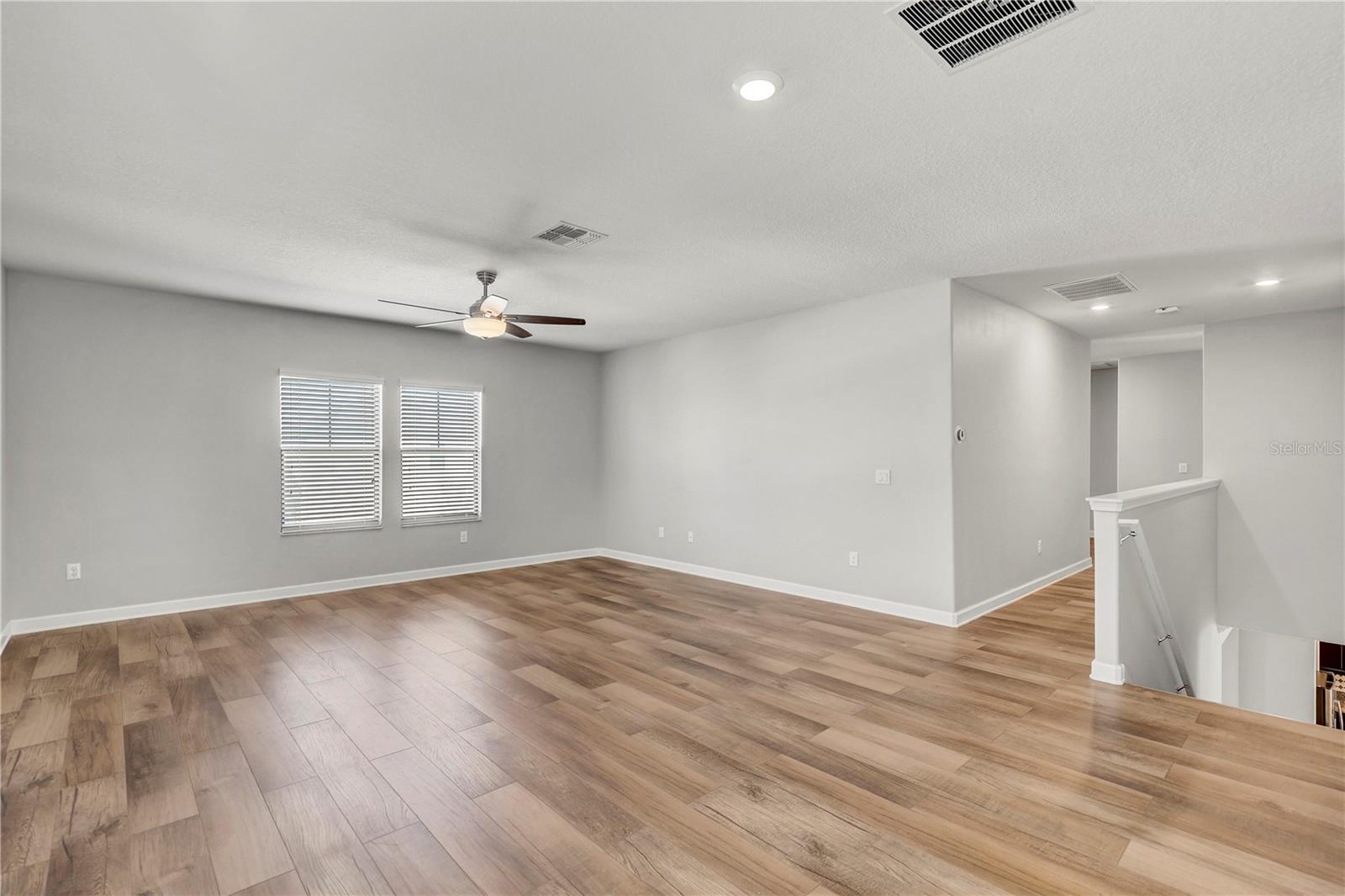 Image 33 of 74 For 13315 Orca Sound Drive