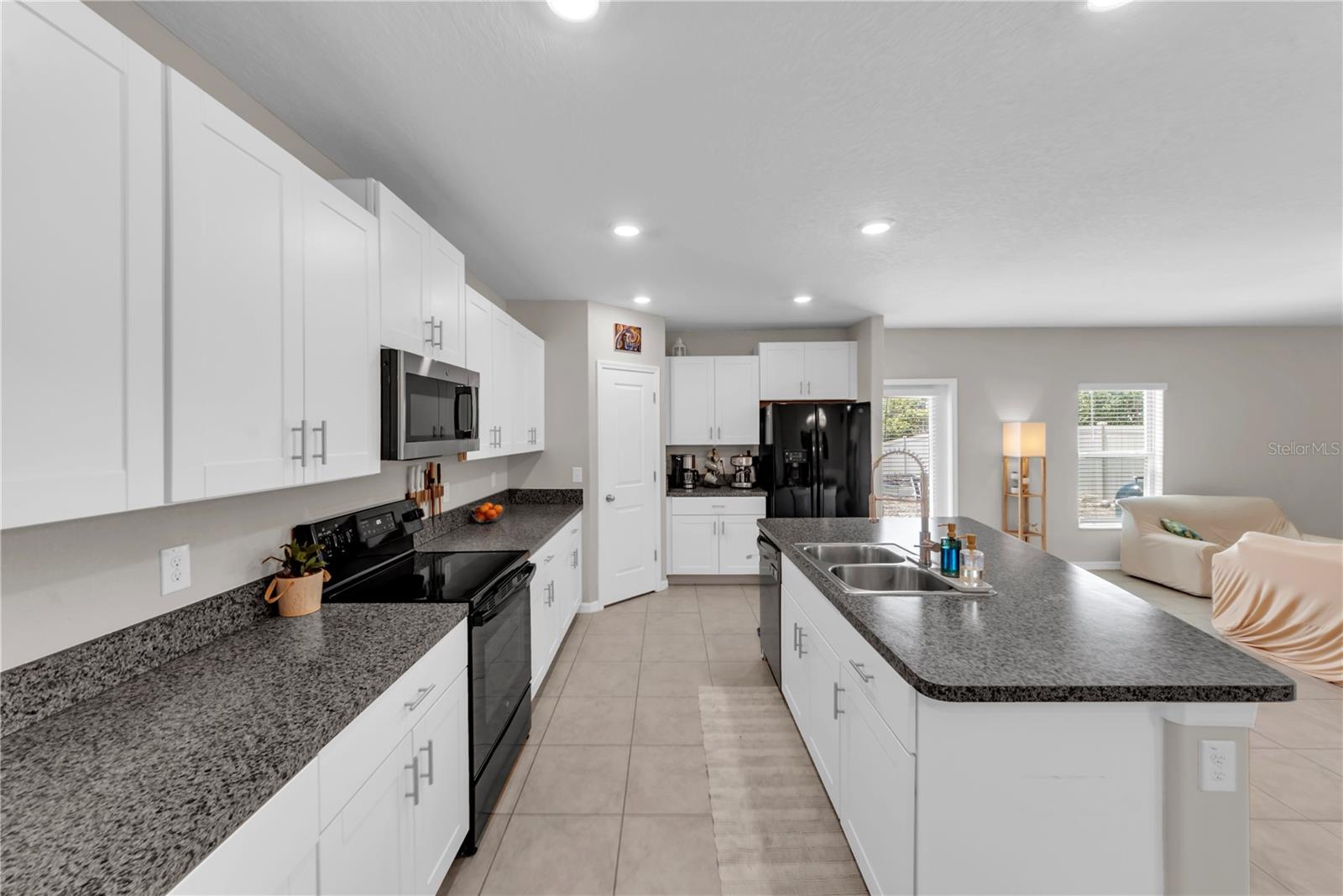 Image 16 of 46 For 4188 Hanover Drive