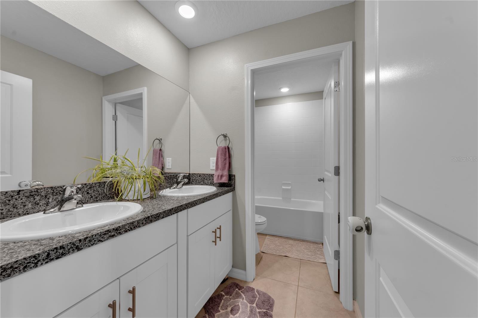 Image 29 of 46 For 4188 Hanover Drive