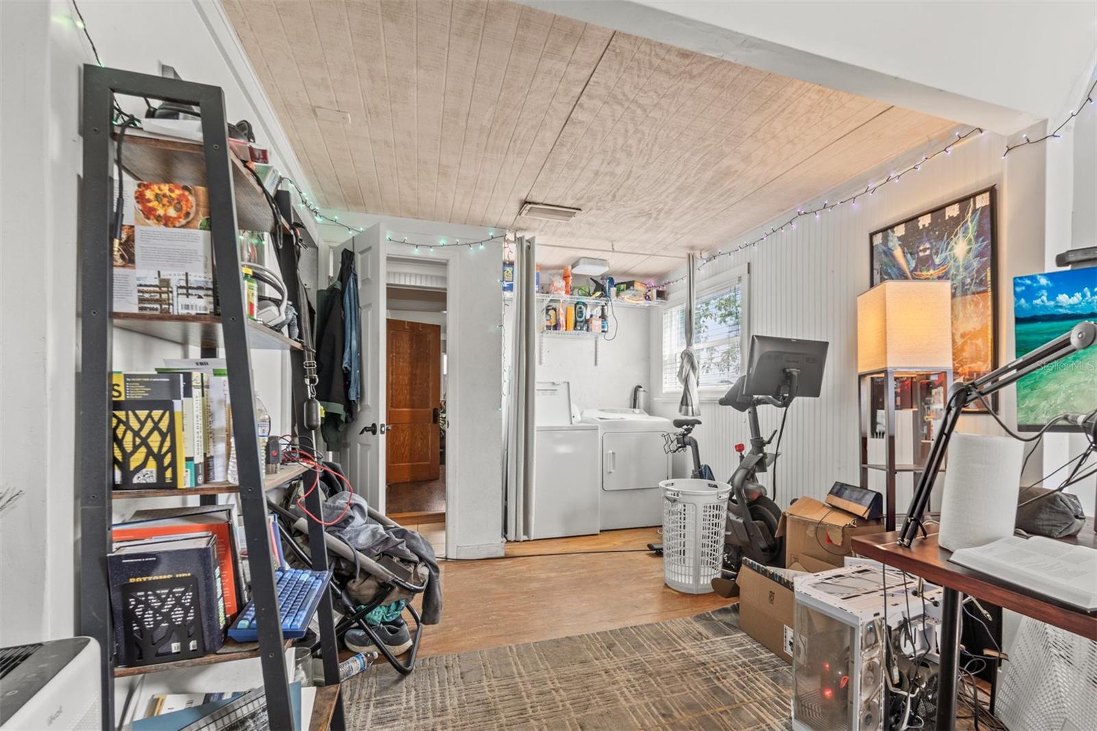 Image 15 of 23 For 1619 7th Avenue N