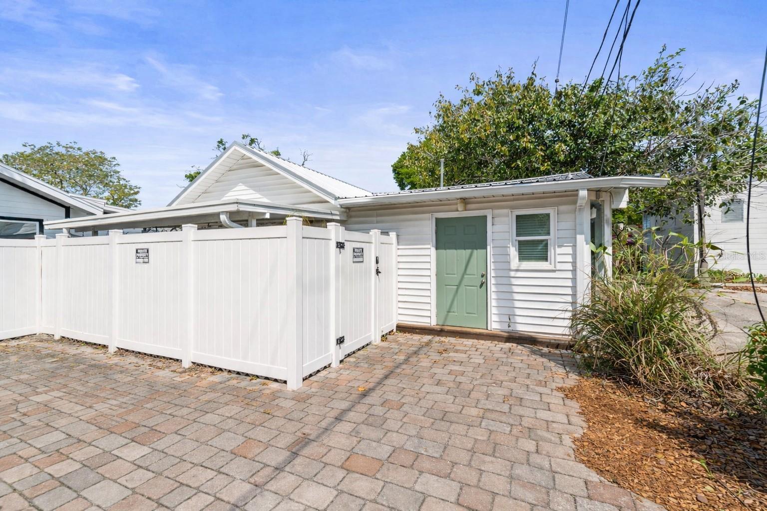 Image 2 of 23 For 1619 7th Avenue N