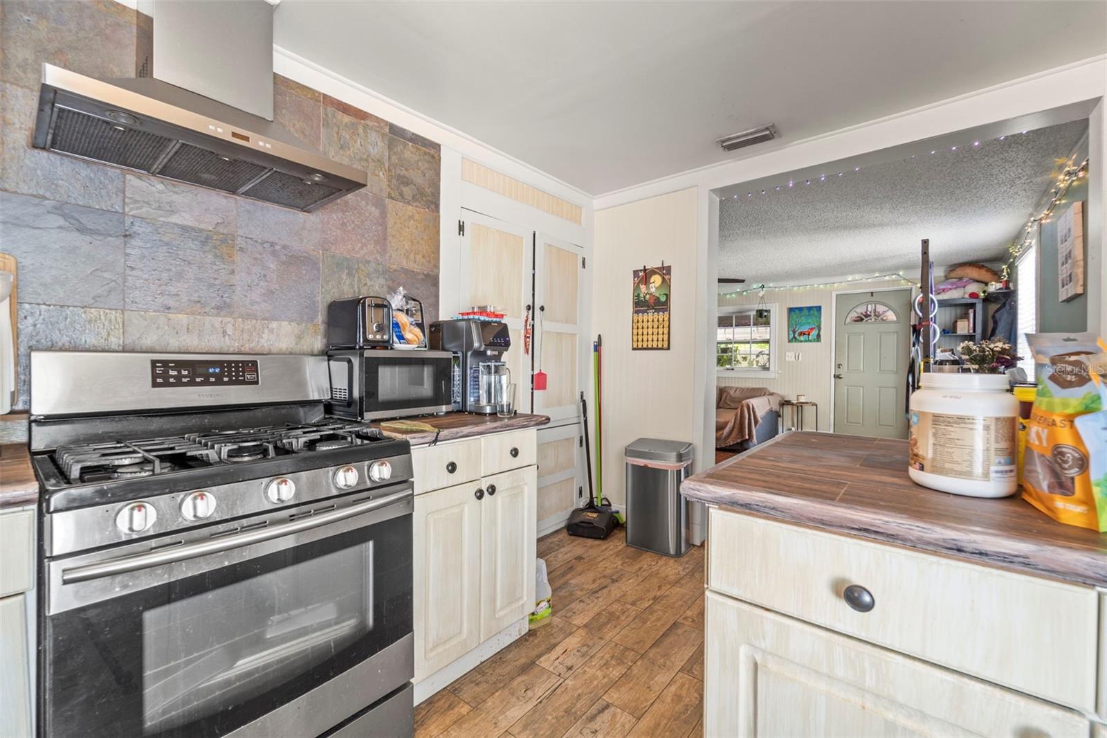 Image 7 of 23 For 1619 7th Avenue N