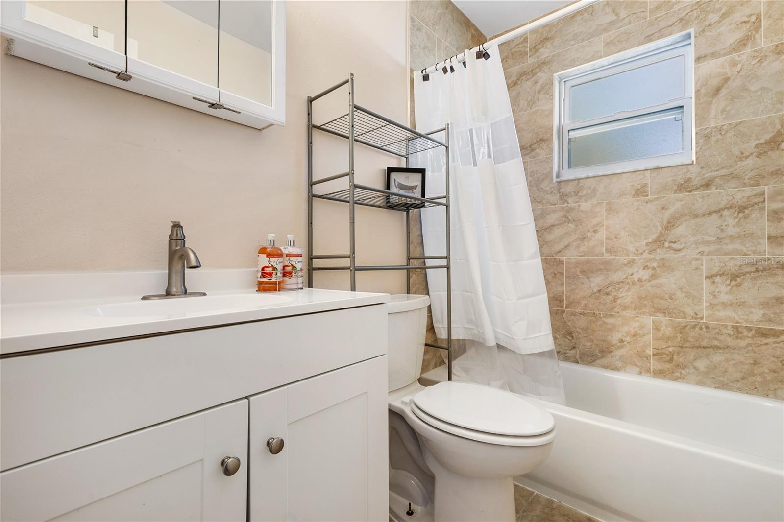 Image 14 of 15 For 1136 Forbes Trace