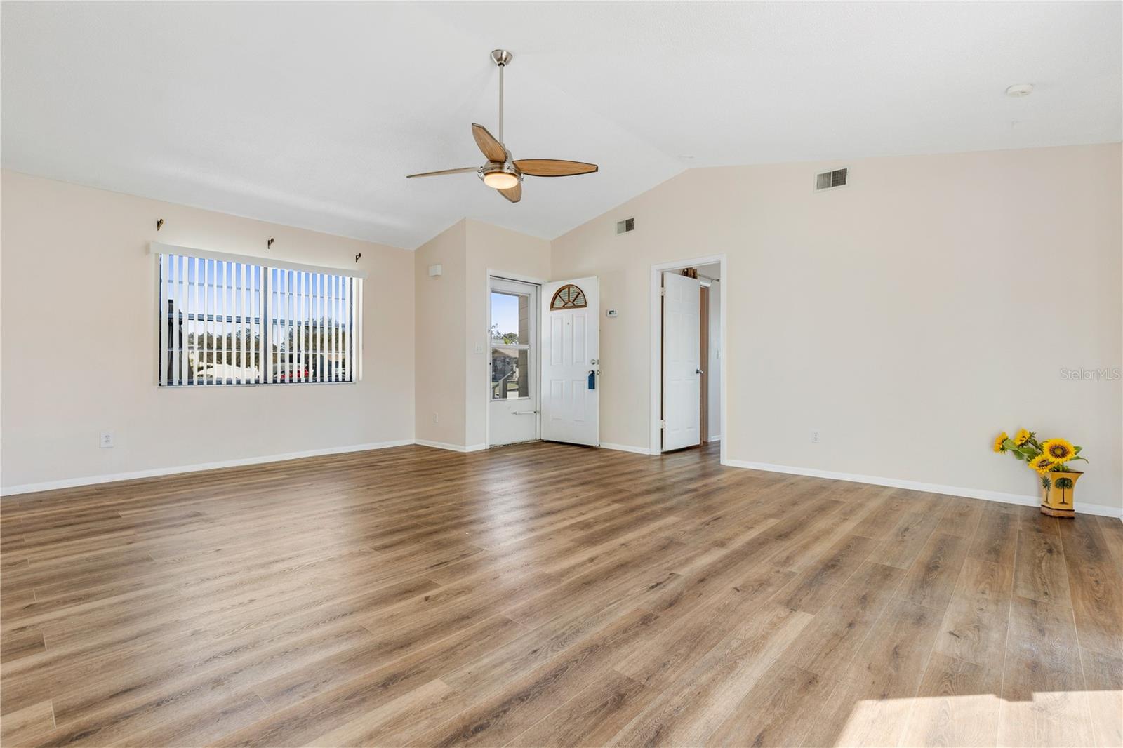 Image 3 of 15 For 1136 Forbes Trace