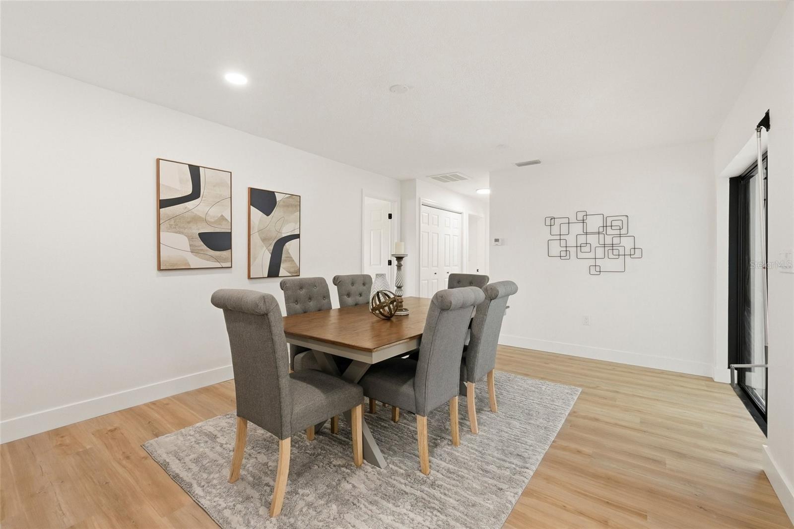 Image 13 of 51 For 13779 Pinecrest Drive