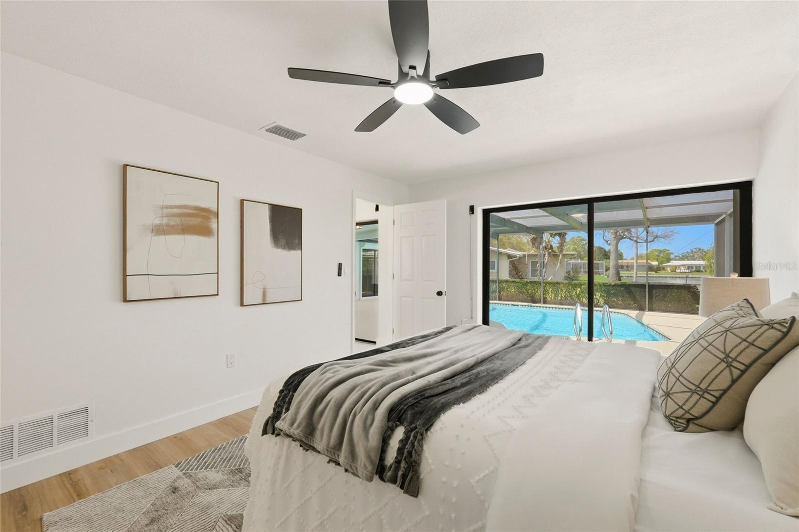 Image 16 of 51 For 13779 Pinecrest Drive