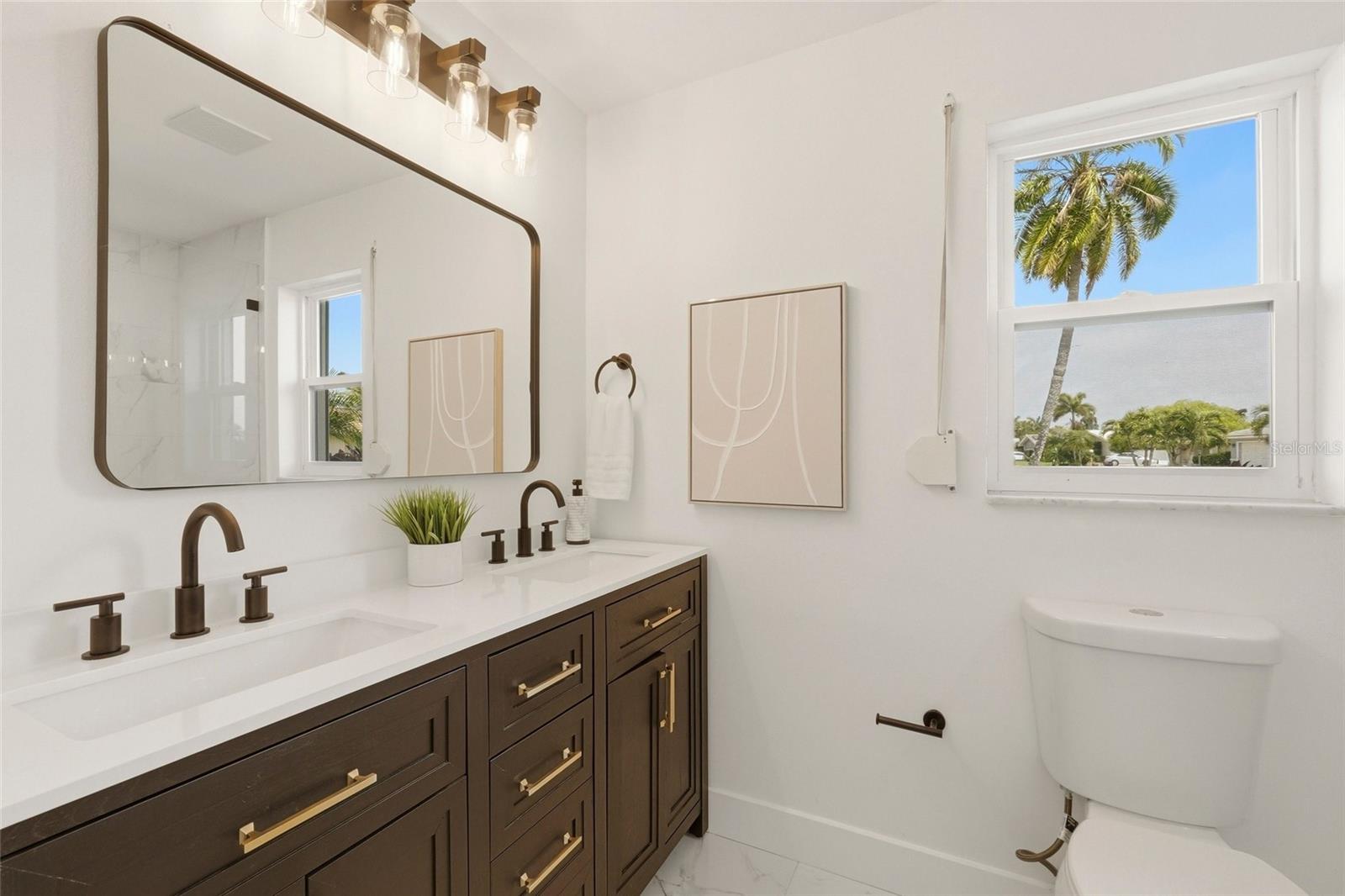 Image 18 of 51 For 13779 Pinecrest Drive