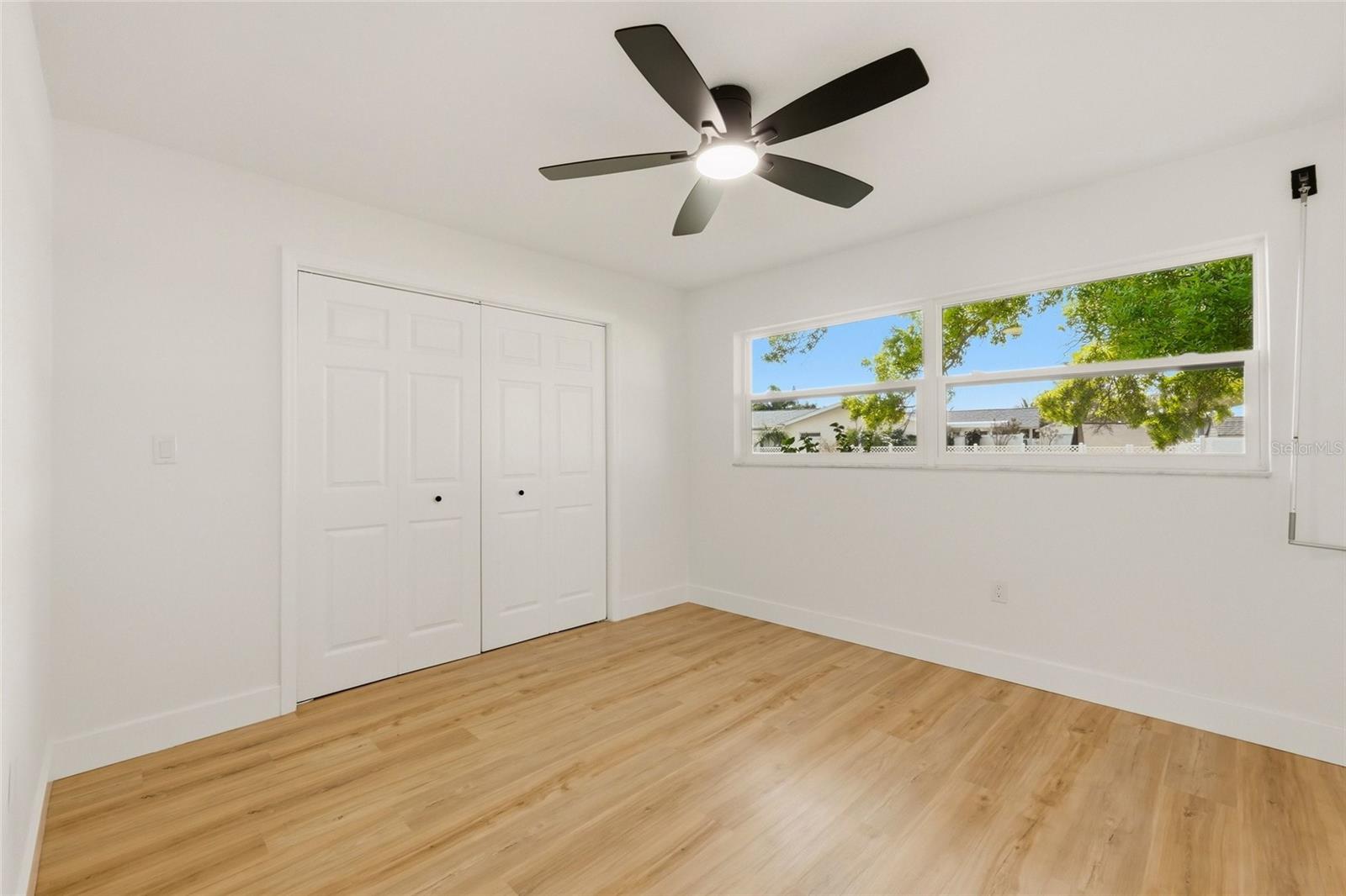 Image 26 of 51 For 13779 Pinecrest Drive