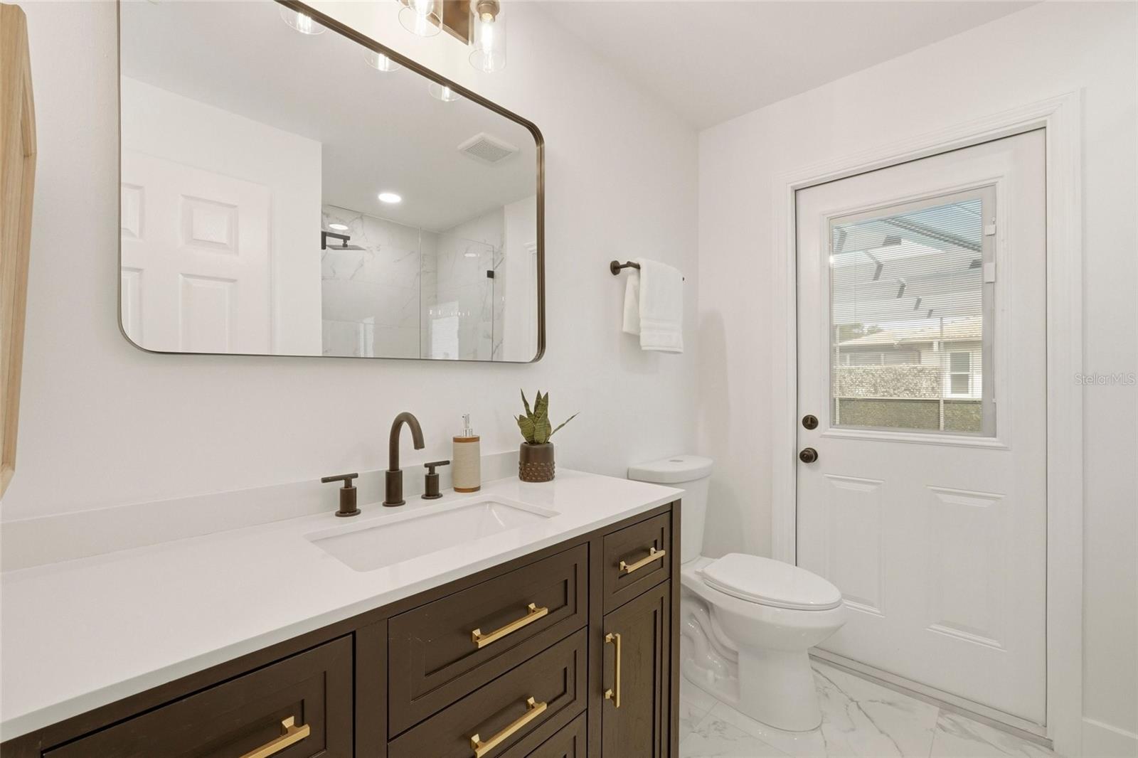 Image 28 of 51 For 13779 Pinecrest Drive