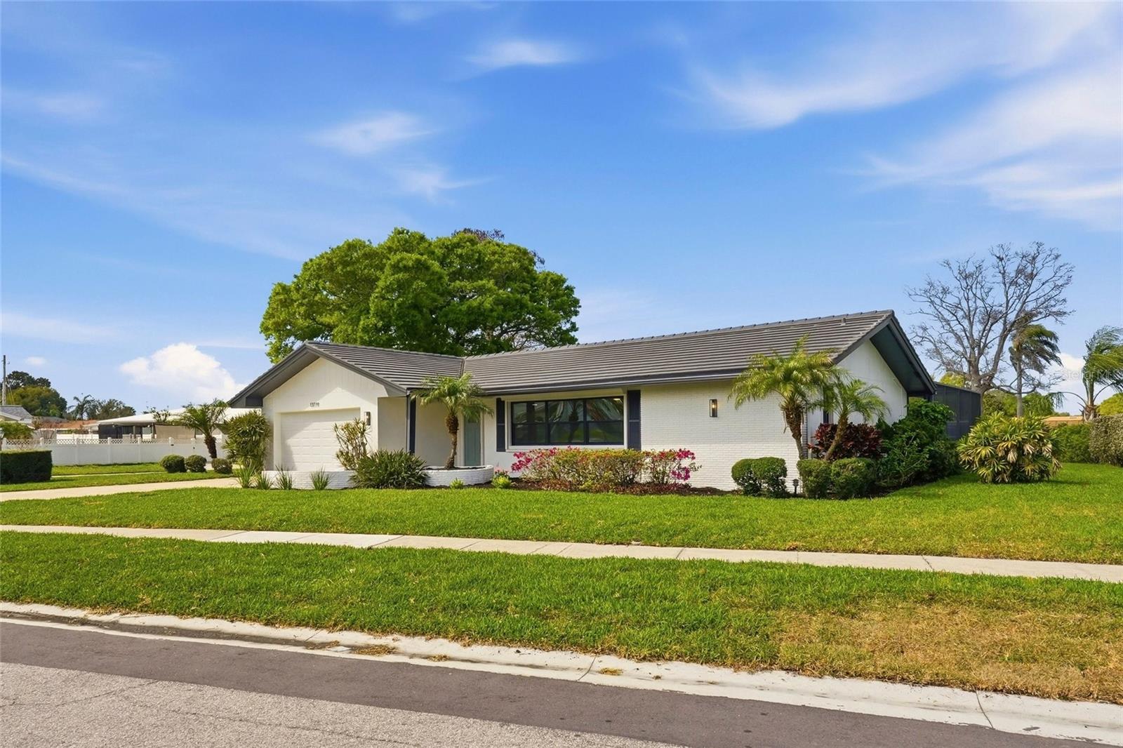 Image 47 of 51 For 13779 Pinecrest Drive