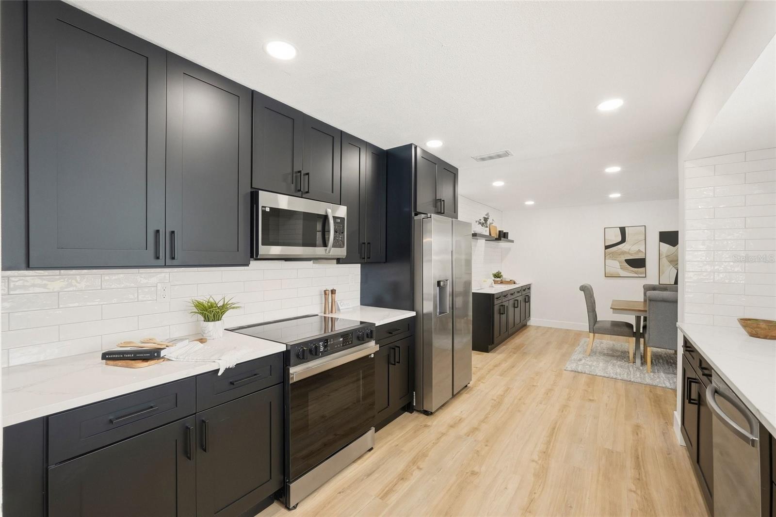 Image 7 of 51 For 13779 Pinecrest Drive