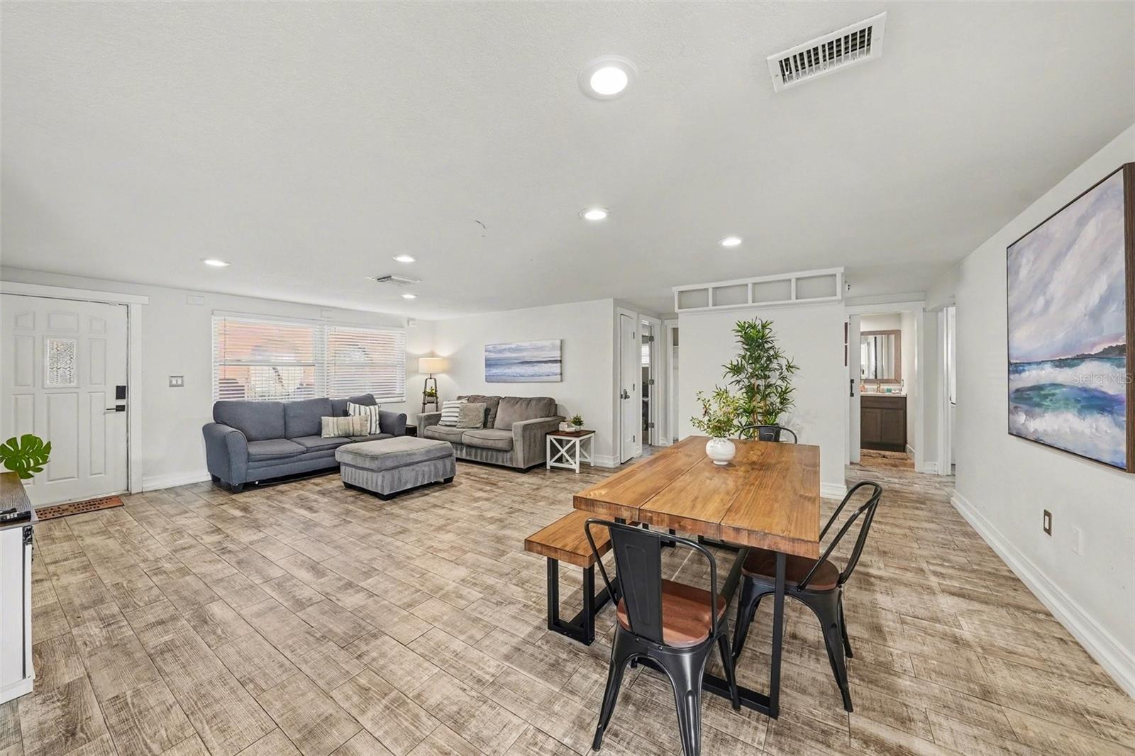 Image 10 of 28 For 8828 Carmen Lane