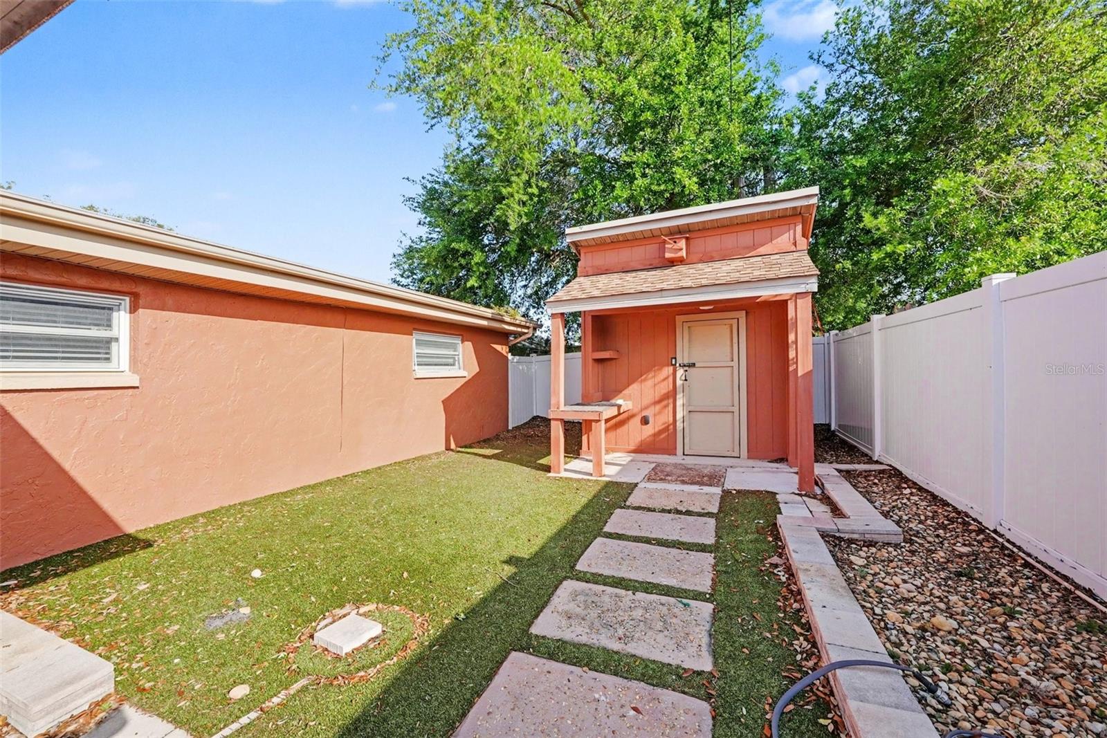 Image 24 of 28 For 8828 Carmen Lane