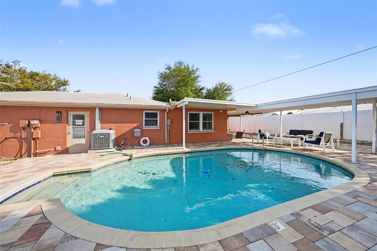 Image 25 of 28 For 8828 Carmen Lane