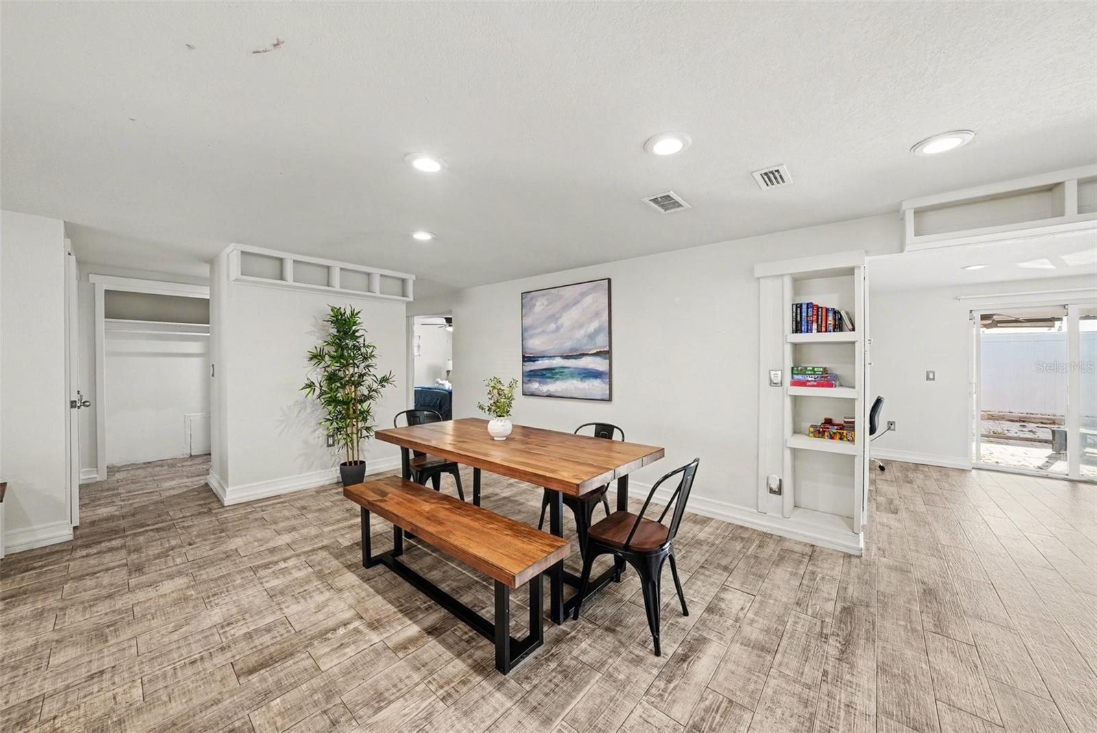 Image 8 of 28 For 8828 Carmen Lane