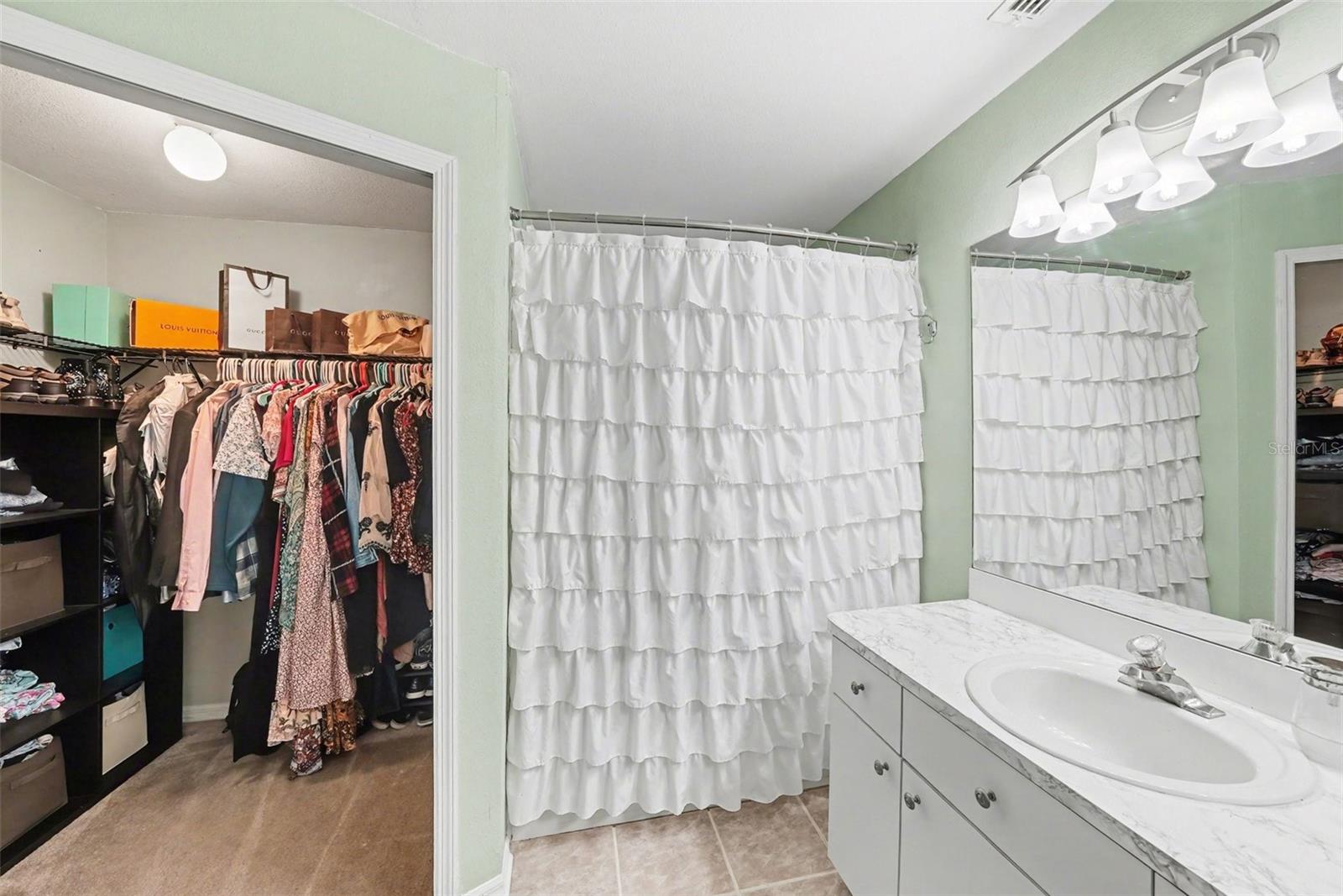 Image 17 of 22 For 5214 Creekmore Lane