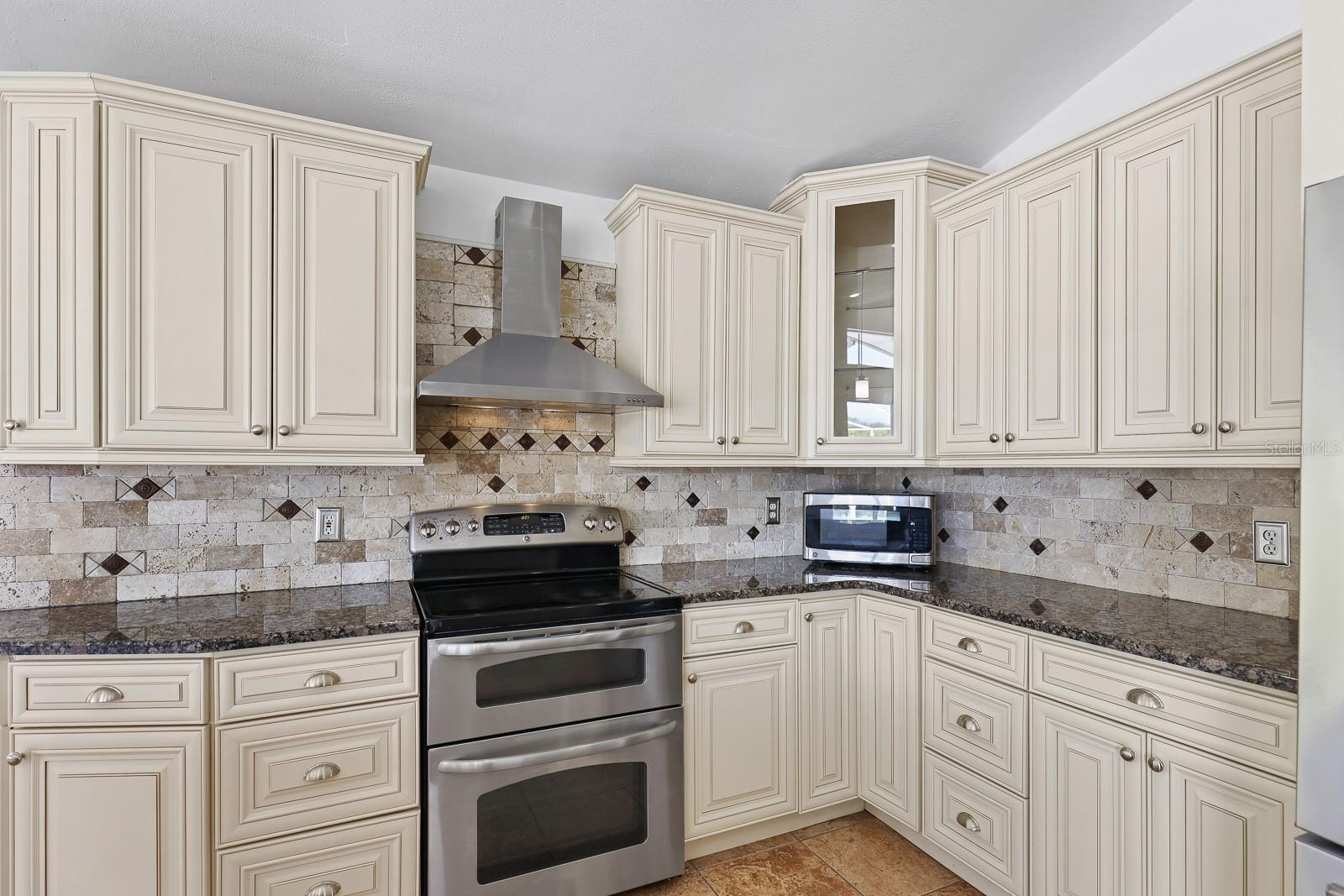 Image 13 of 39 For 3202 Fox Squirrel Lane