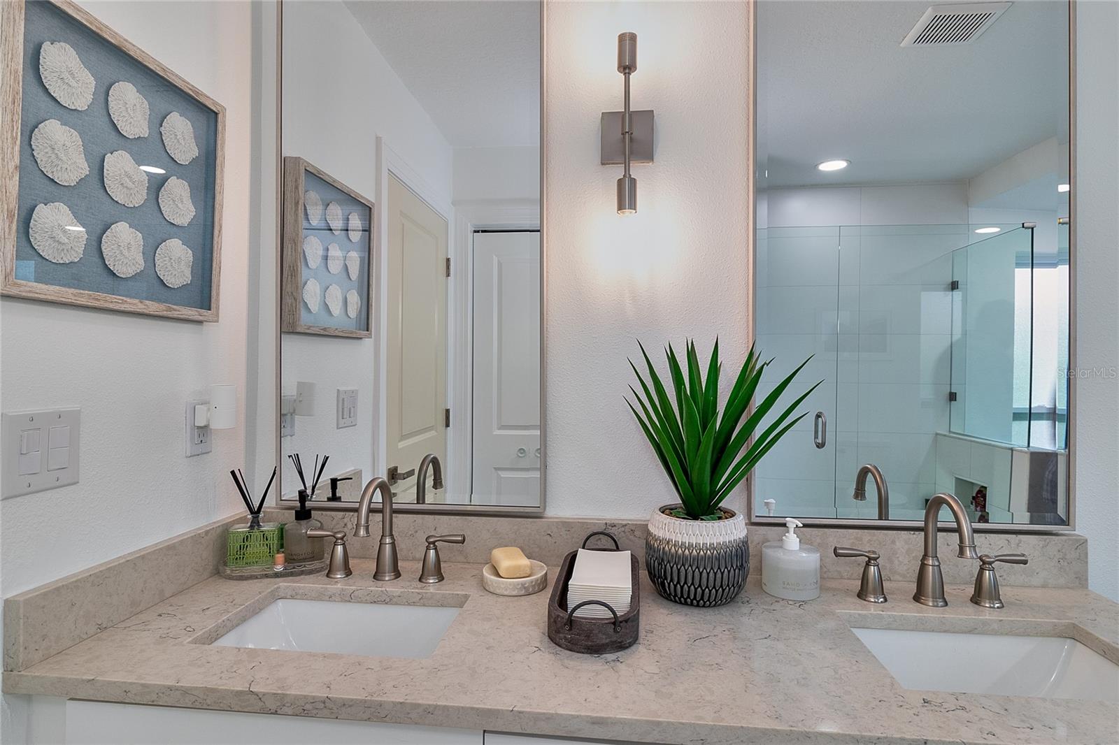 Listing photo id 48 for 4331 Harbor Hills Drive