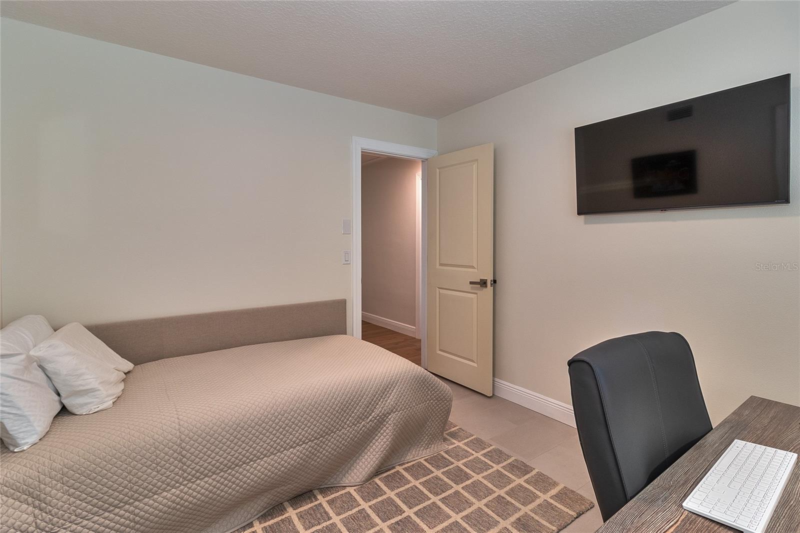 Listing photo id 53 for 4331 Harbor Hills Drive