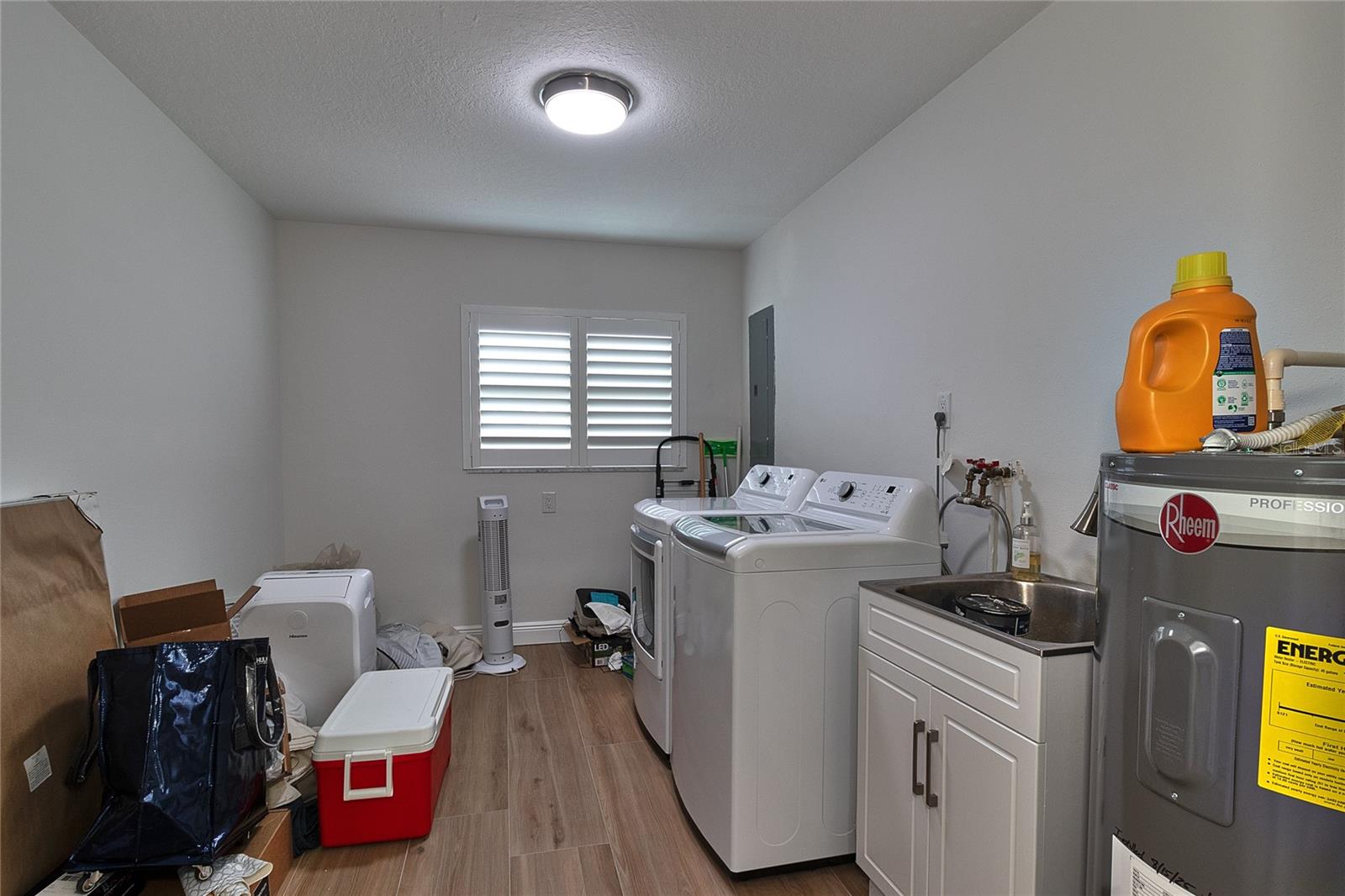 Listing photo id 56 for 4331 Harbor Hills Drive