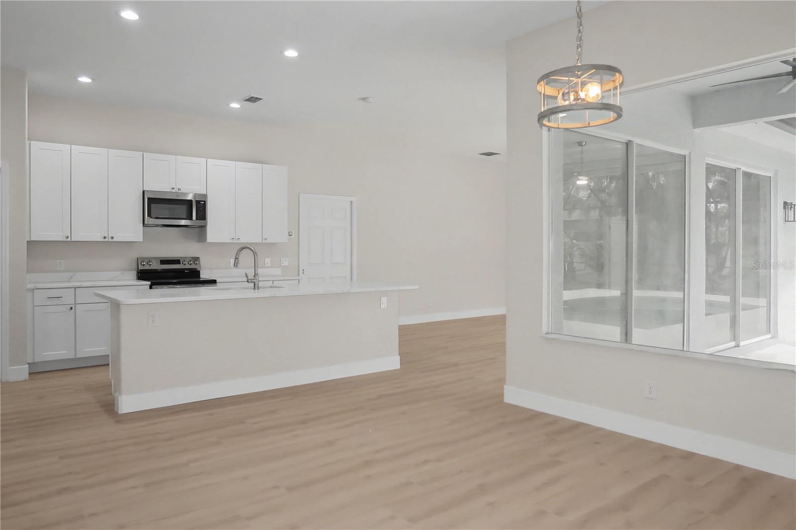 Image 13 of 32 For 2906 Sutton Oaks Court