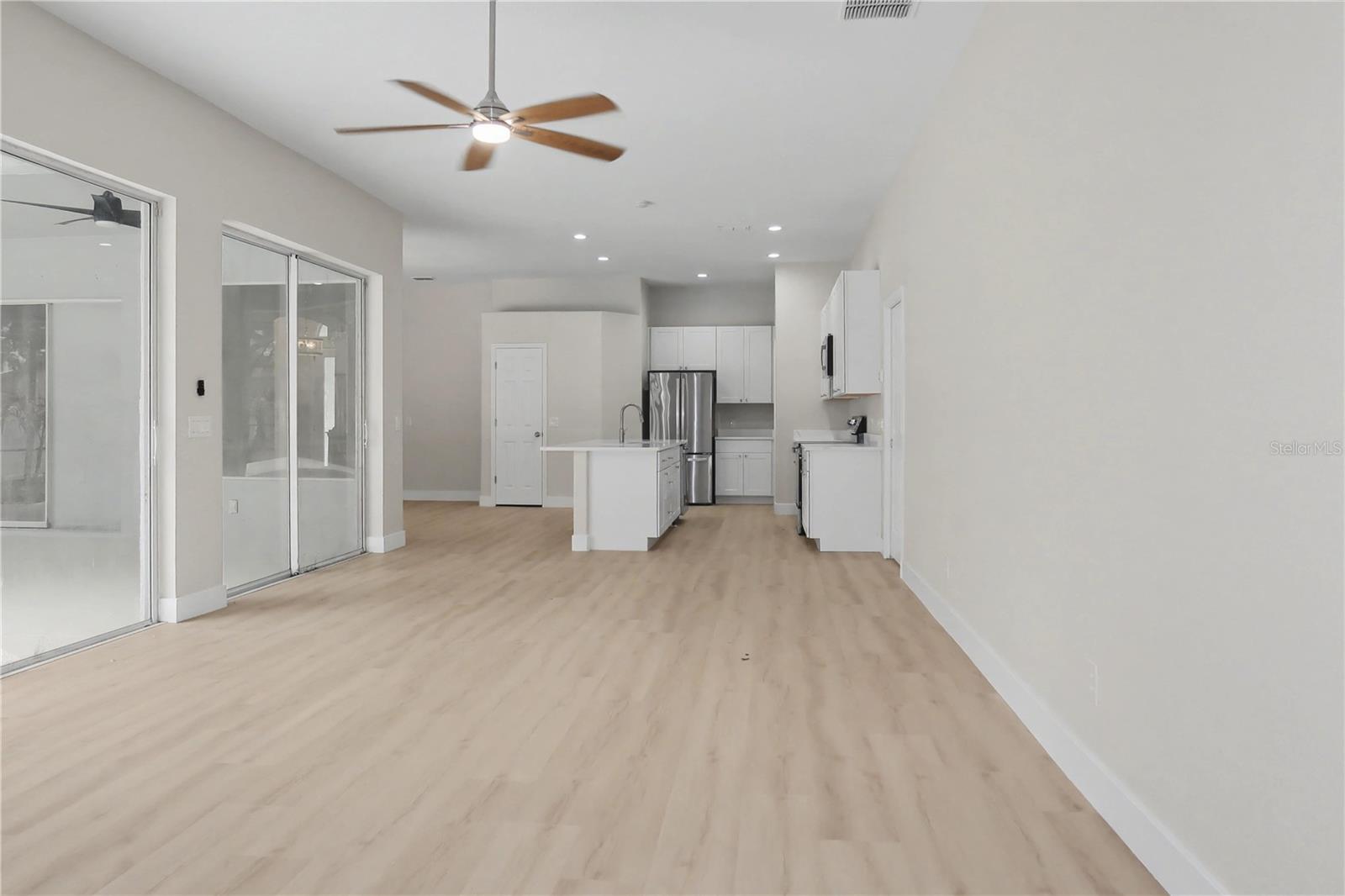 Image 17 of 32 For 2906 Sutton Oaks Court