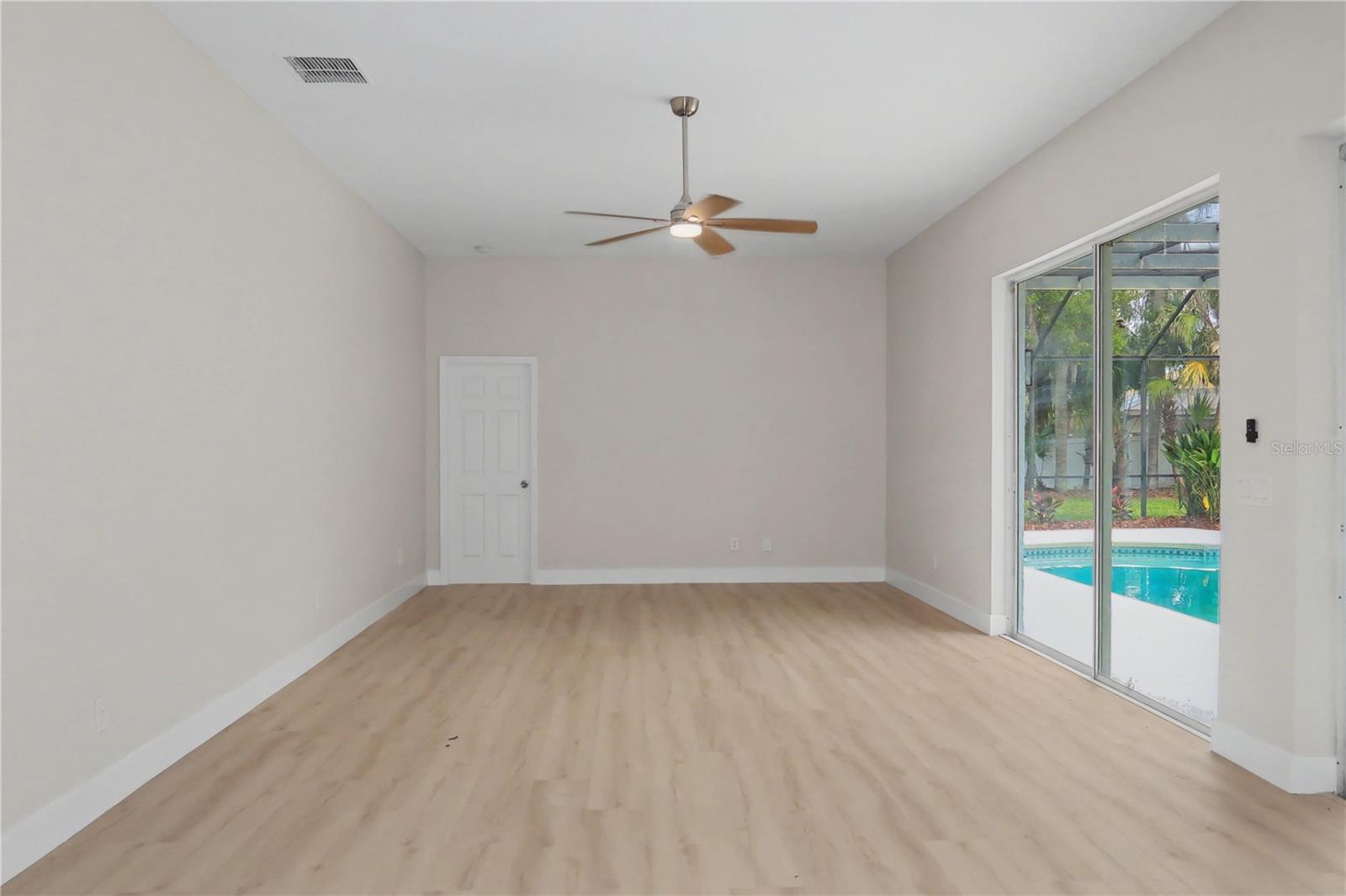 Image 18 of 32 For 2906 Sutton Oaks Court