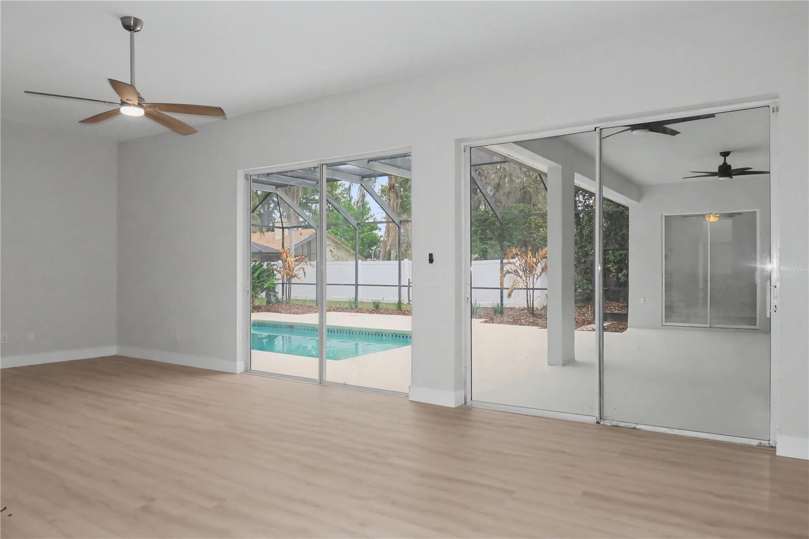 Image 19 of 32 For 2906 Sutton Oaks Court