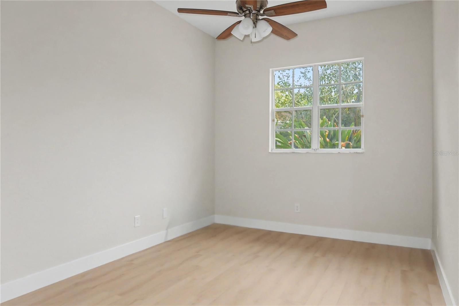 Image 5 of 32 For 2906 Sutton Oaks Court