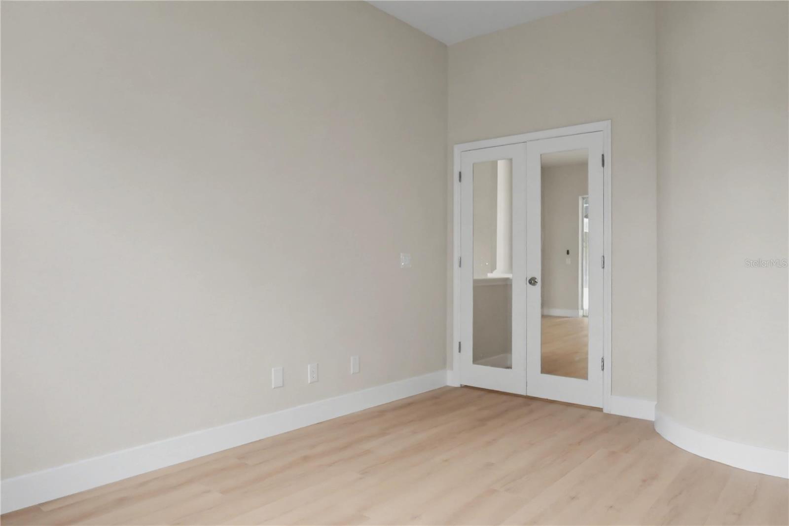 Image 6 of 32 For 2906 Sutton Oaks Court