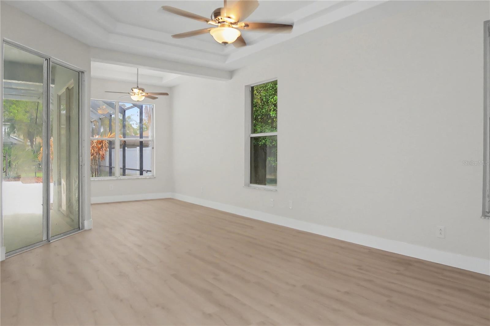 Image 8 of 32 For 2906 Sutton Oaks Court