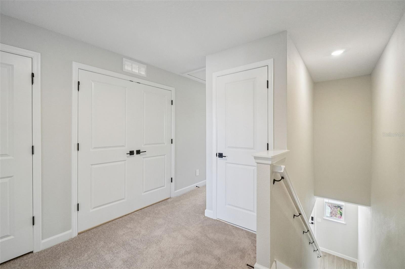 Image 14 of 34 For 7584 Deer Valley Circle