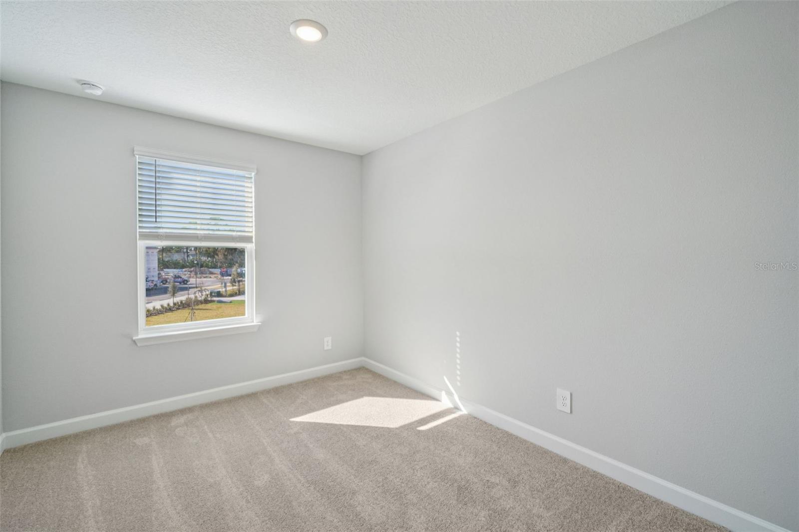 Image 24 of 34 For 7584 Deer Valley Circle