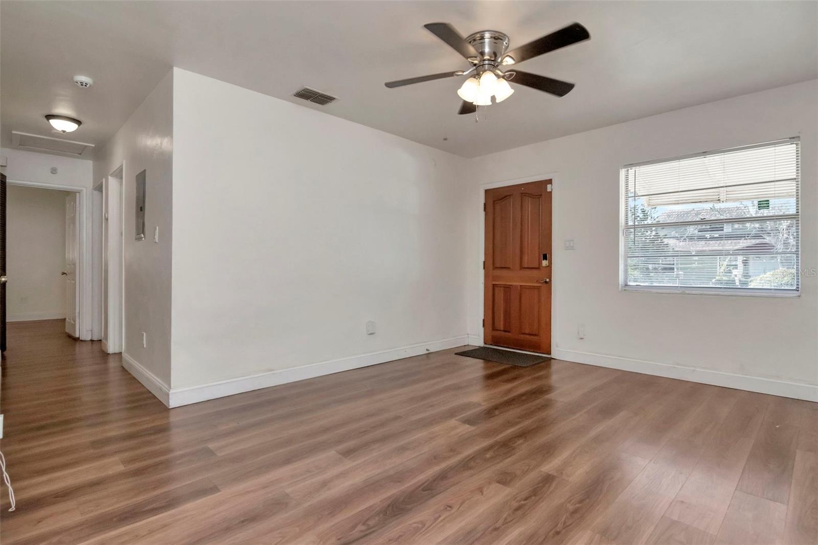 Image 5 of 15 For 3907 Pine Street