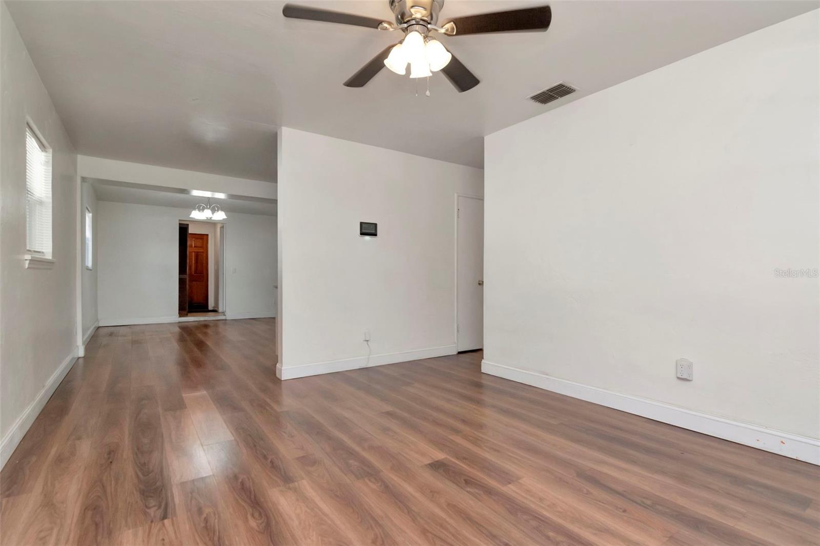 Image 6 of 15 For 3907 Pine Street