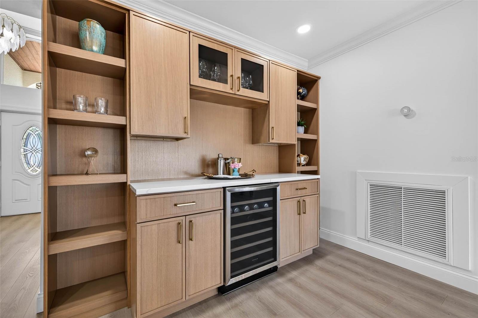 Image 18 of 70 For 7991 1st Avenue S