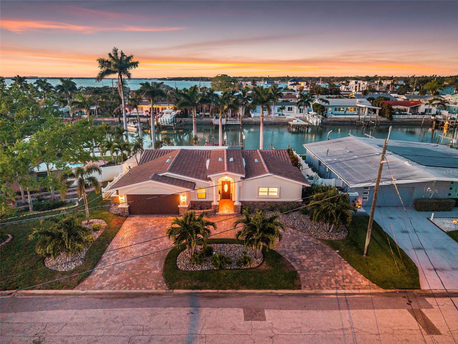 Image 2 of 70 For 7991 1st Avenue S