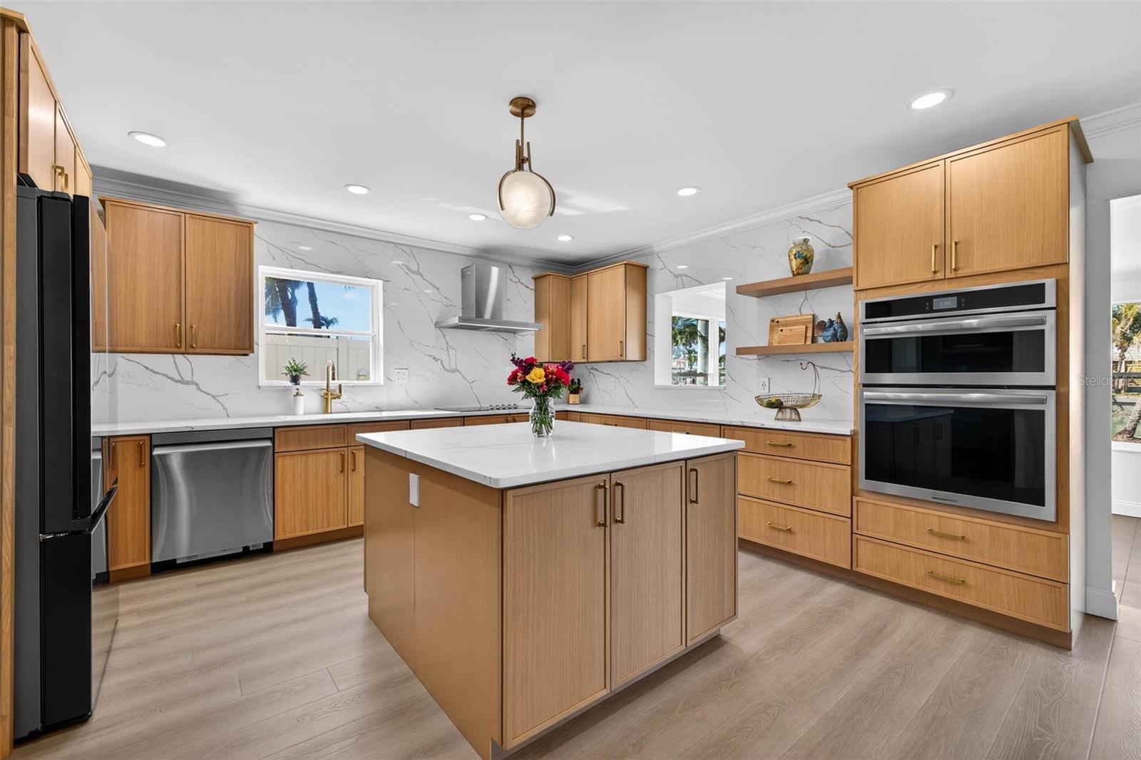 Image 21 of 70 For 7991 1st Avenue S