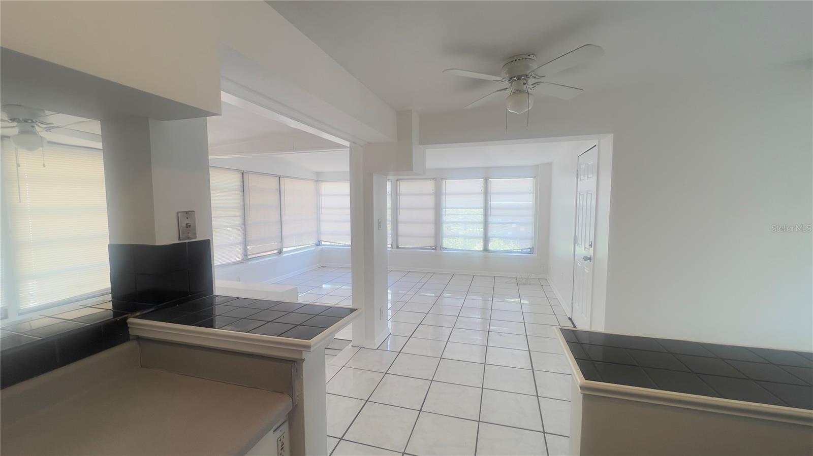 Image 4 of 16 For 110 14th Avenue Sw