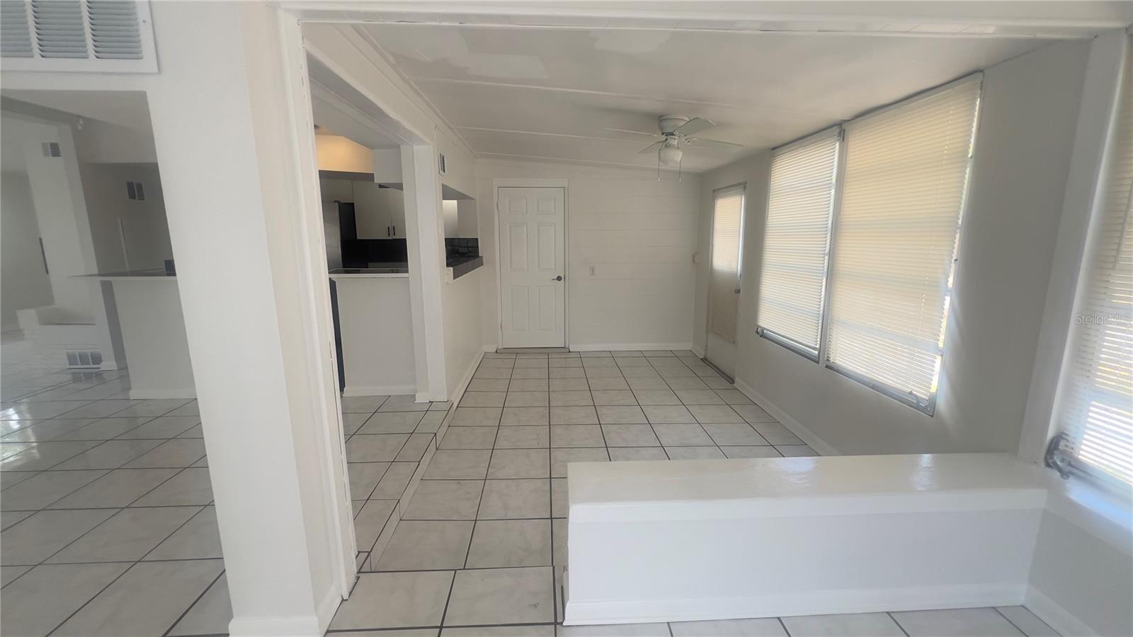 Image 6 of 16 For 110 14th Avenue Sw