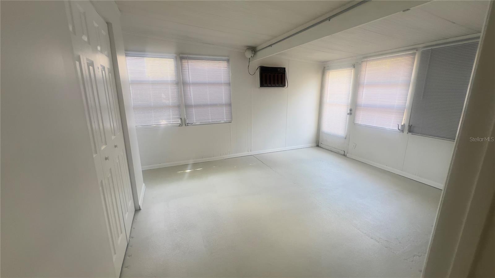 Image 9 of 16 For 110 14th Avenue Sw