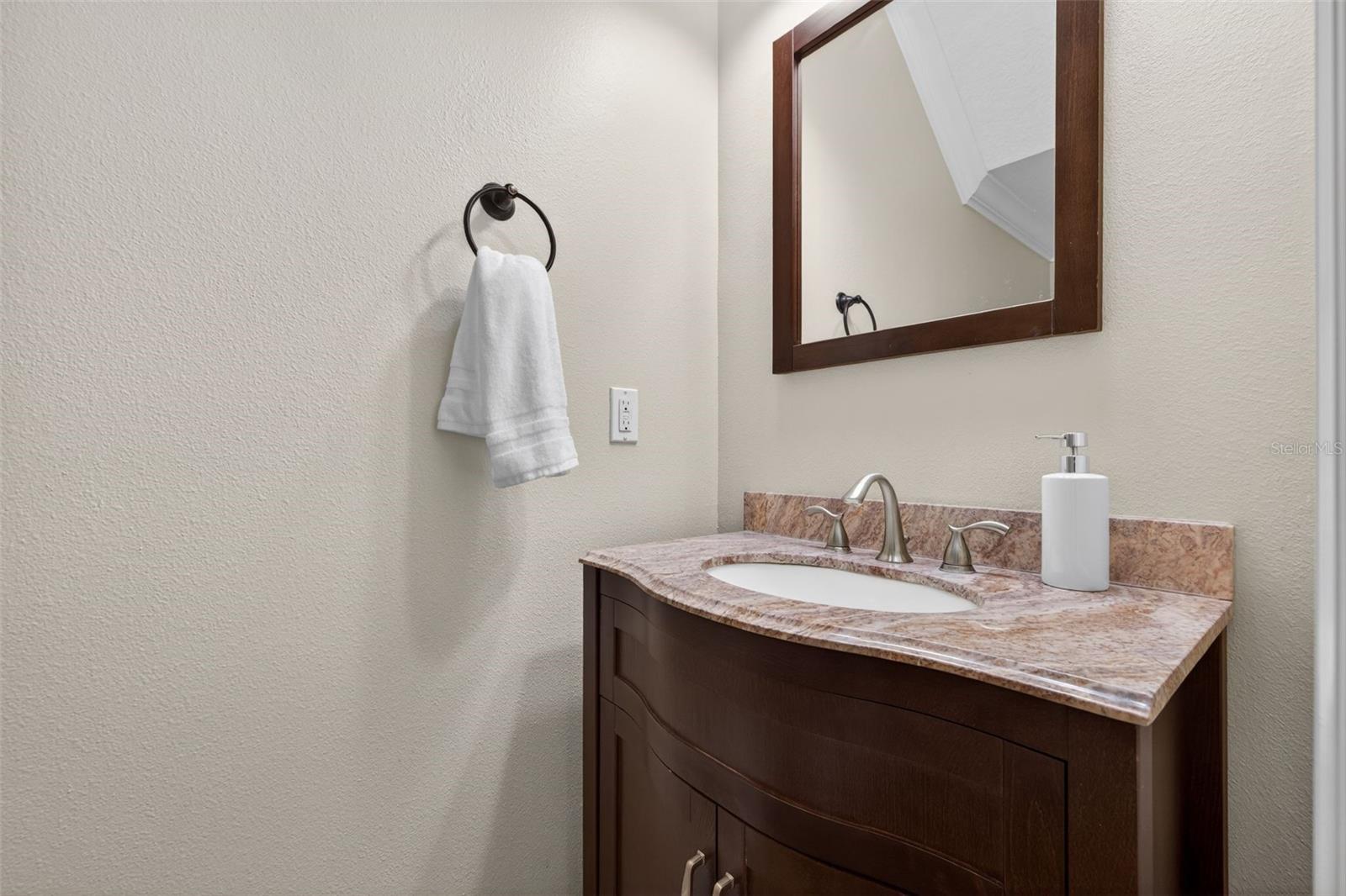 Image 20 of 38 For 184 Valencia Circle