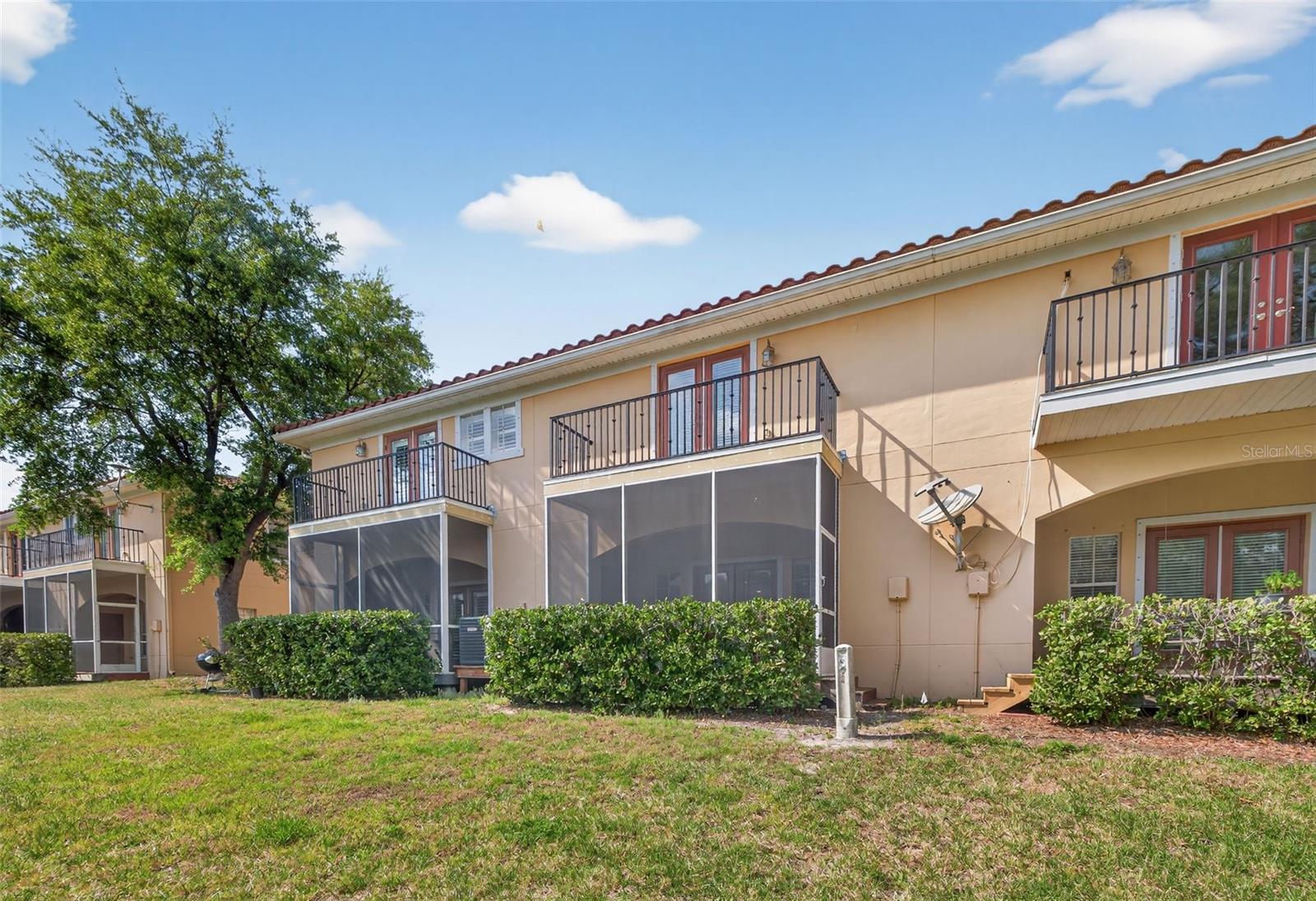 Image 34 of 38 For 184 Valencia Circle