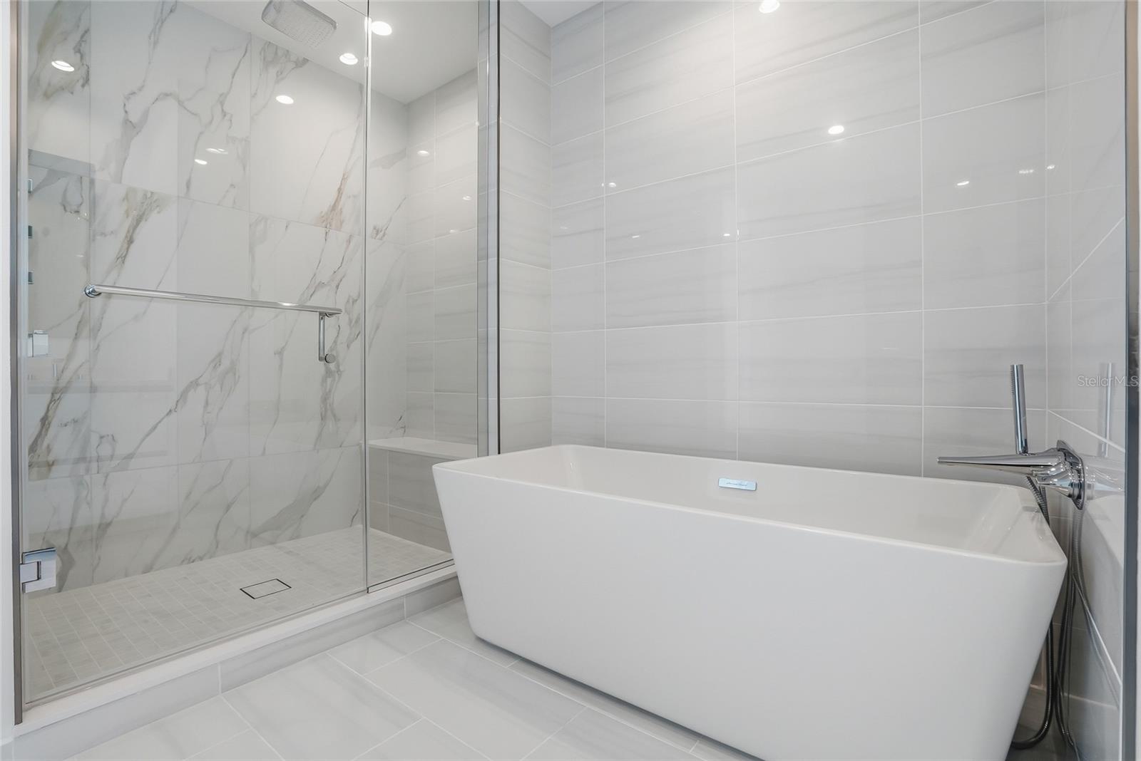 Image 19 of 66 For 400 Central Avenue 303