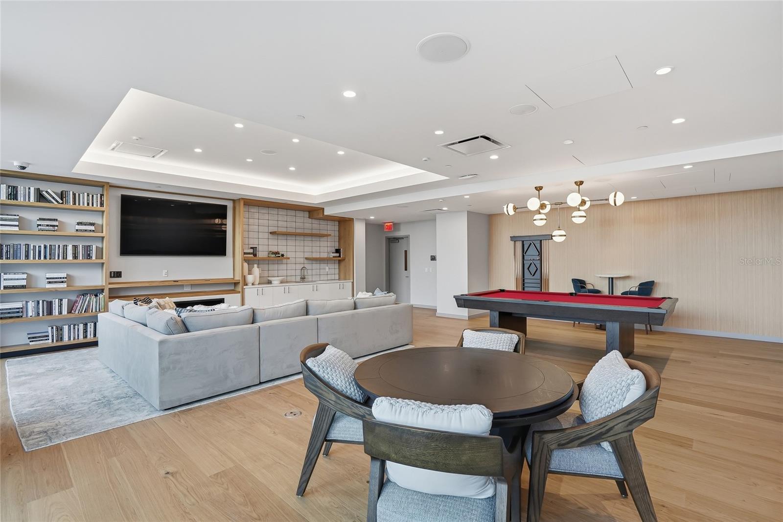 Image 48 of 66 For 400 Central Avenue 303