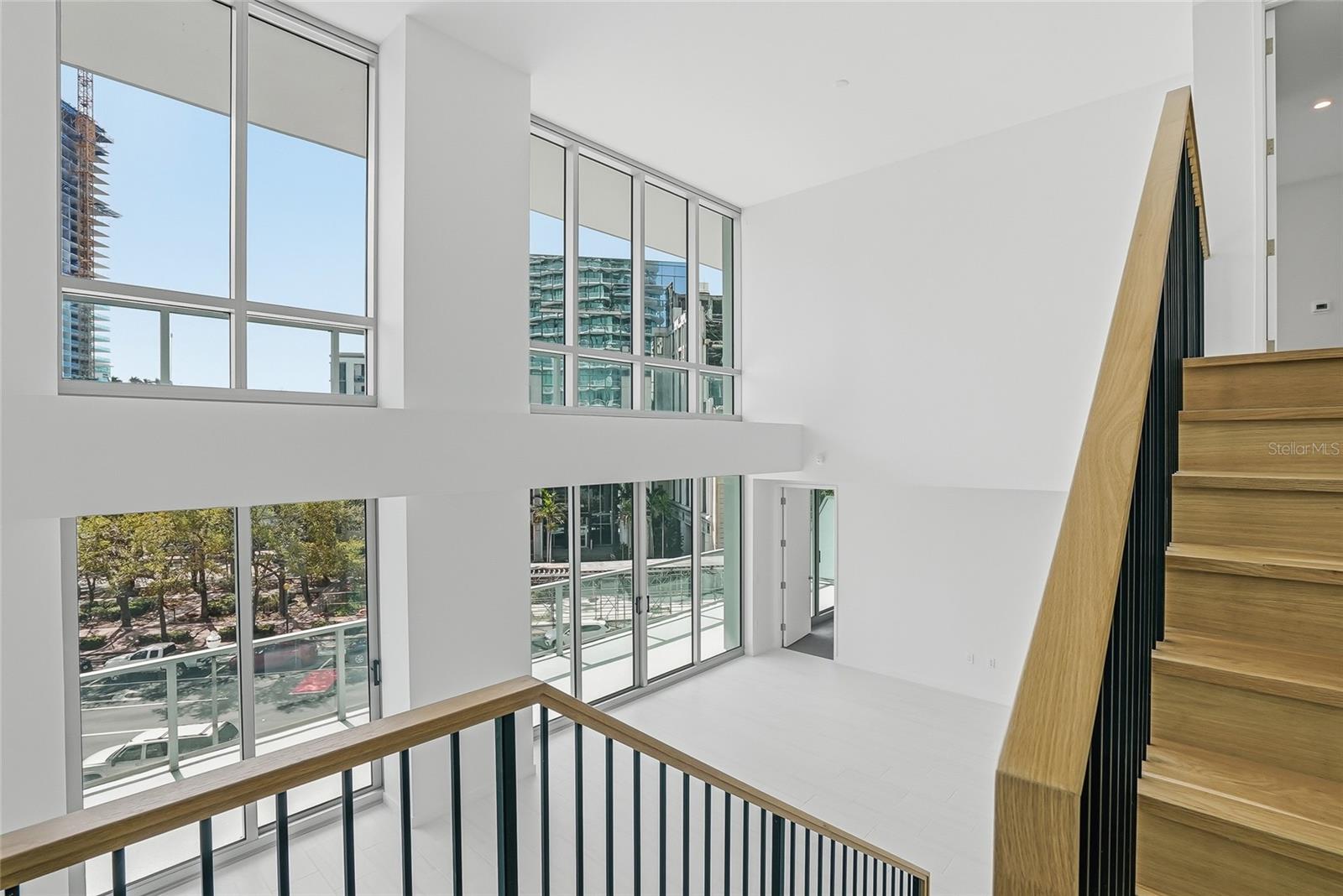 Image 5 of 66 For 400 Central Avenue 303