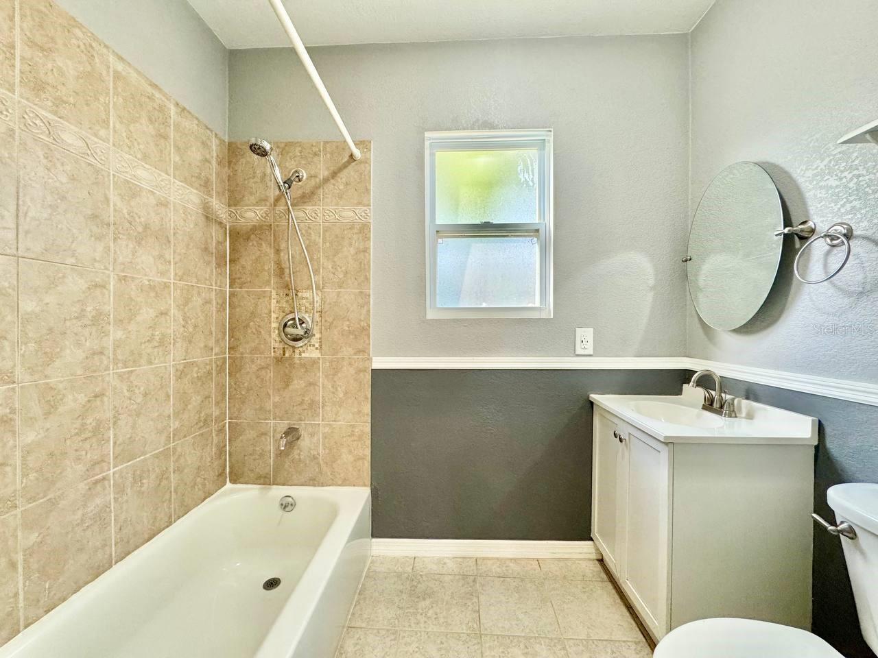 Image 16 of 29 For 12708 Woodleigh Avenue