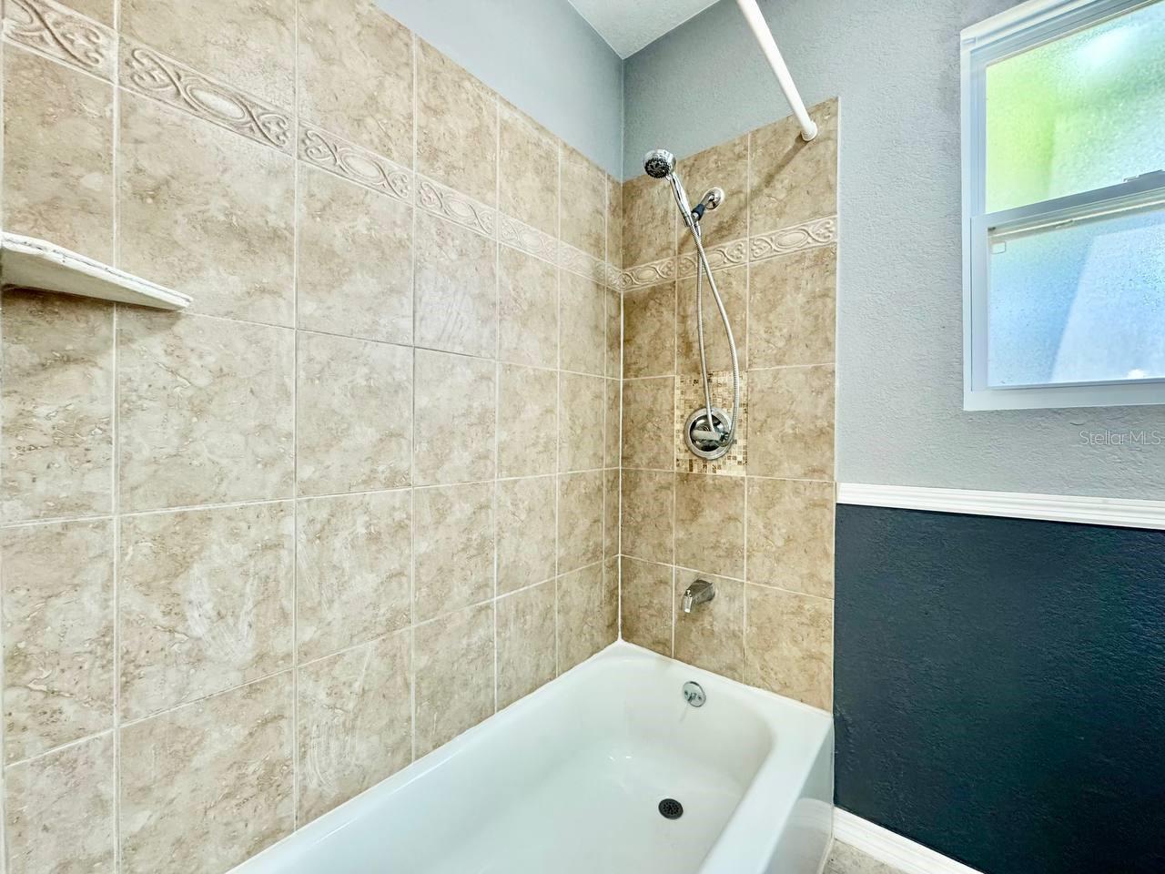 Image 17 of 29 For 12708 Woodleigh Avenue